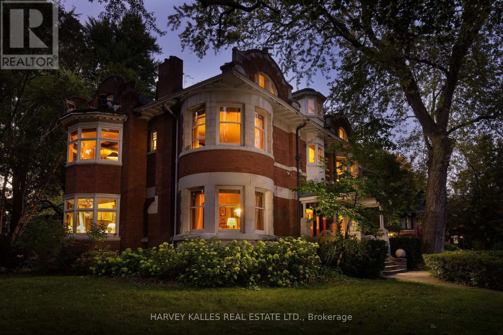 114 Glen Road, Toronto, Ontario M4W 2V9 - Photo 2 - C13864318
