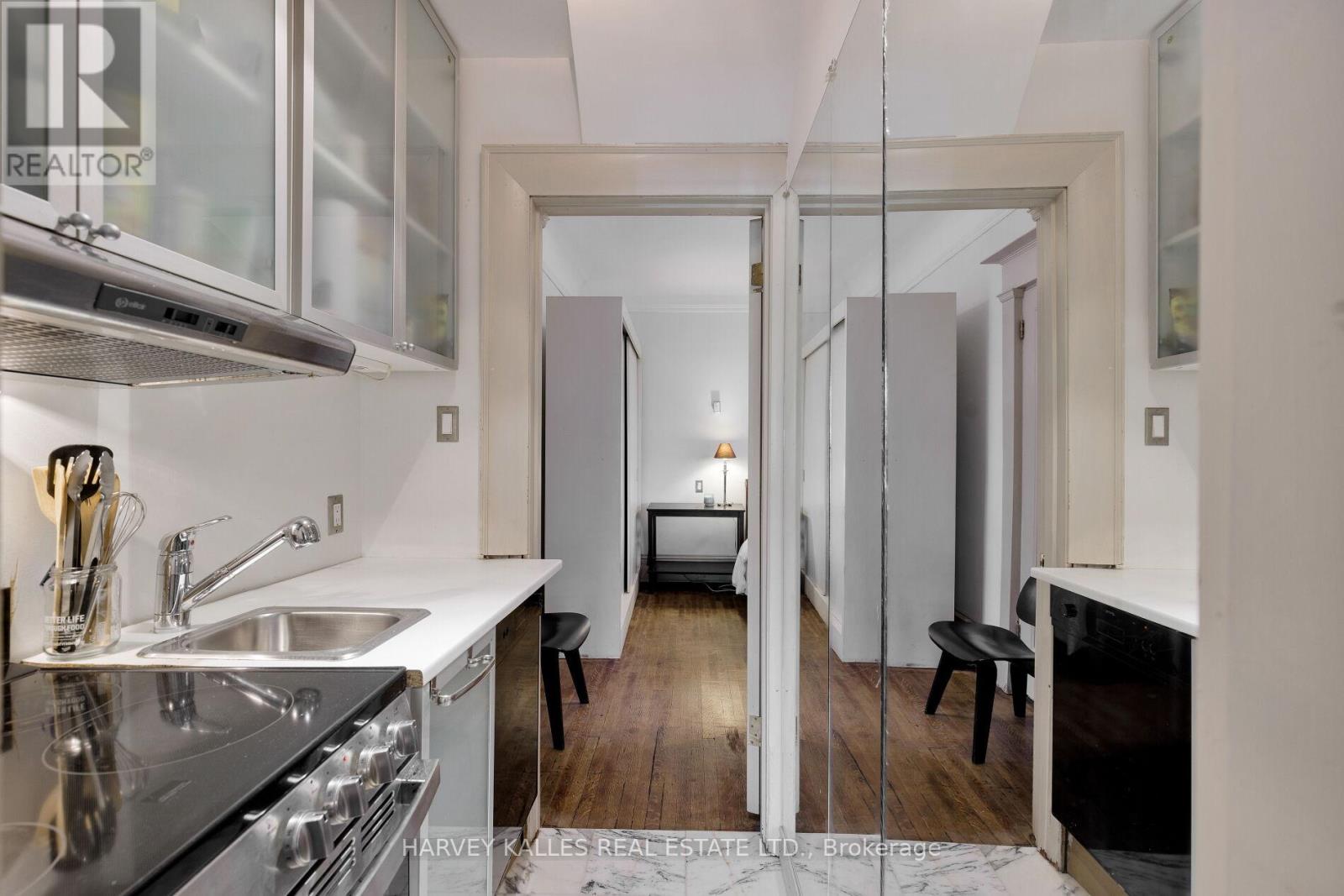 114 Glen Road, Toronto, Ontario M4W 2V9 - Photo 33 - C13864318