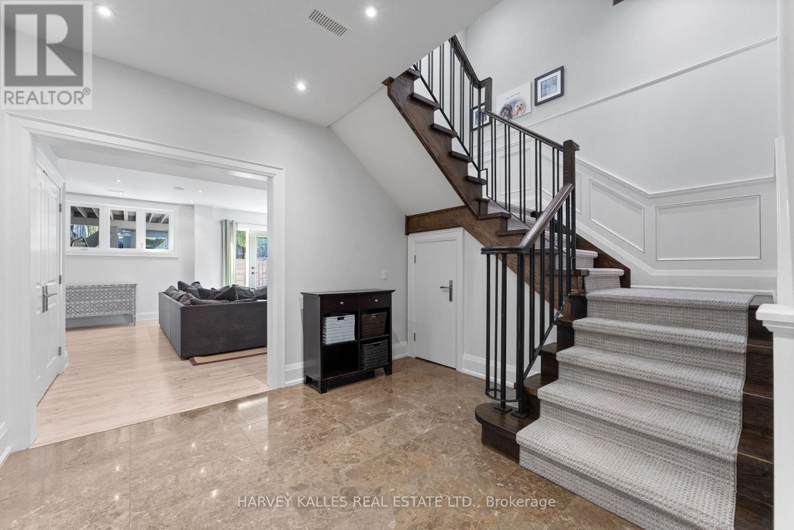 717 Woburn Avenue, Toronto, Ontario  M5M 1M2 - Photo 40 - C13867232