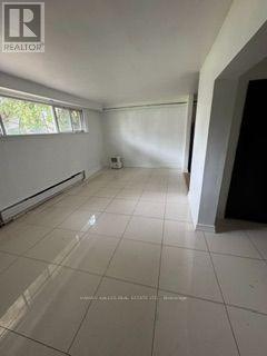 Lower - 437 Lawrence Avenue W, Toronto, Ontario  M5M 1C3 - Photo 3 - C13869568