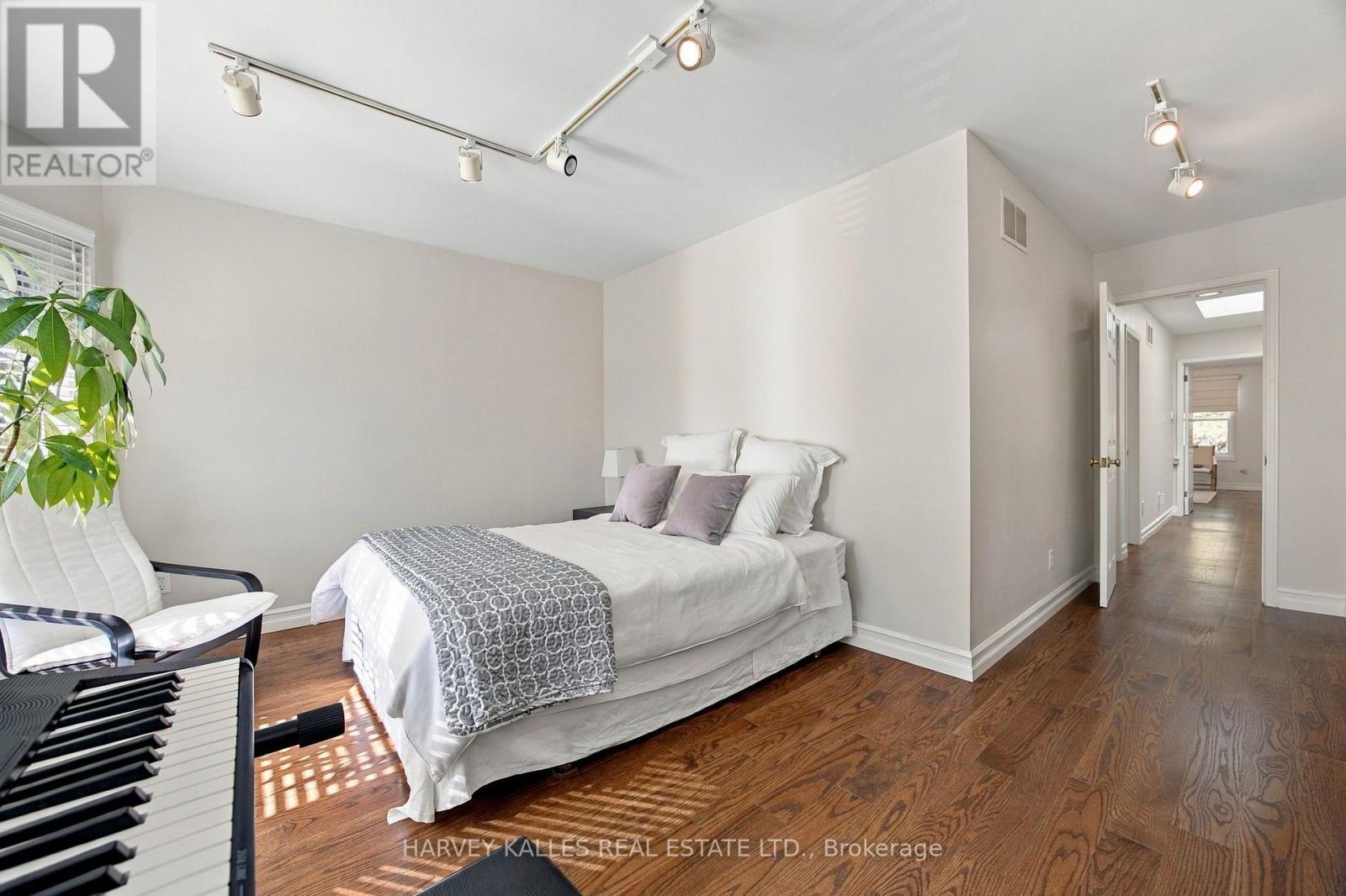 110 Glenforest Road, Toronto, Ontario M4N 1Z9 - Photo 28 - C13870592