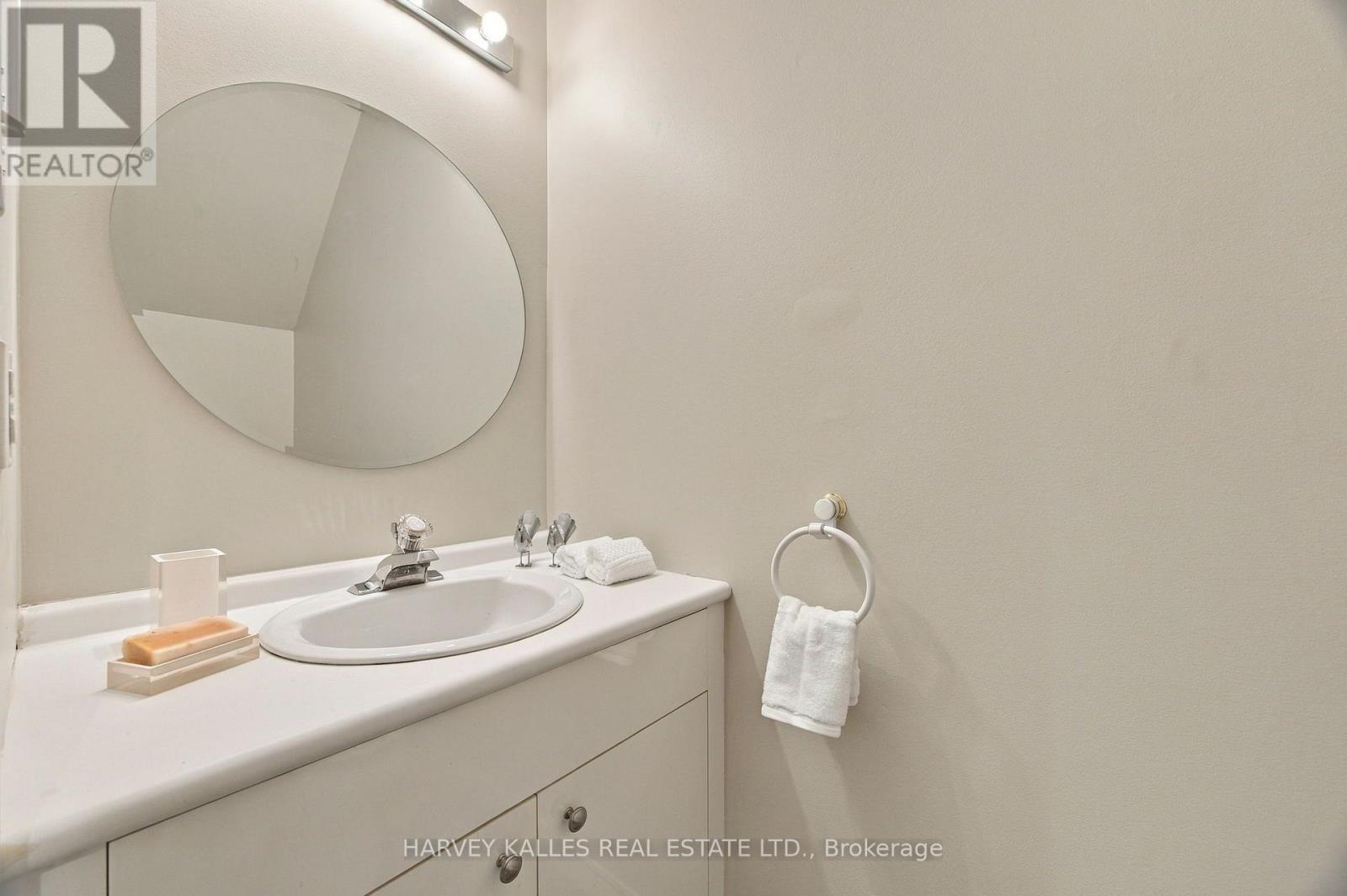 110 Glenforest Road, Toronto, Ontario M4N 1Z9 - Photo 34 - C13870592