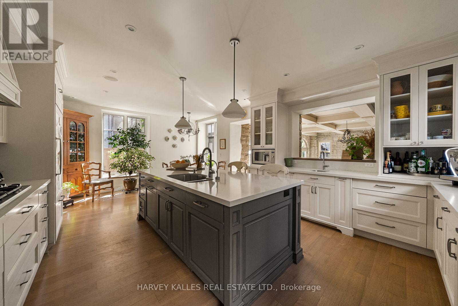 4 Neville Park Boulevard, Toronto, Ontario M4E 3P6 - Photo 17 - E13871354