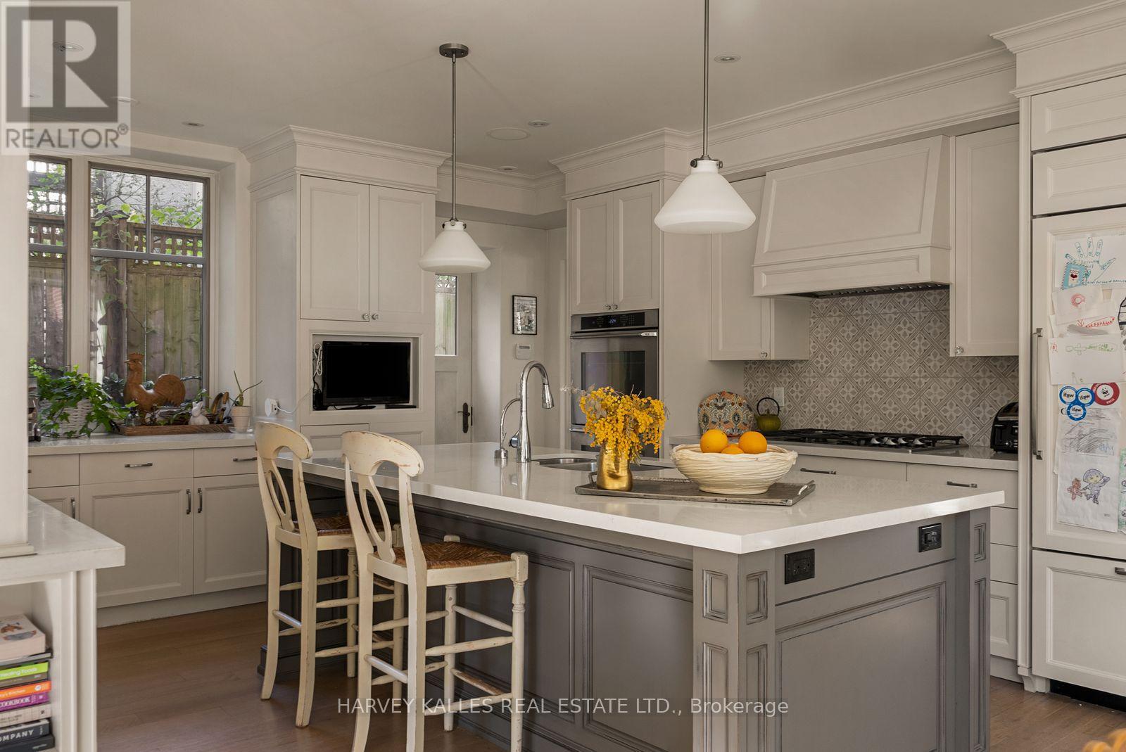 4 Neville Park Boulevard, Toronto, Ontario M4E 3P6 - Photo 23 - E13871354