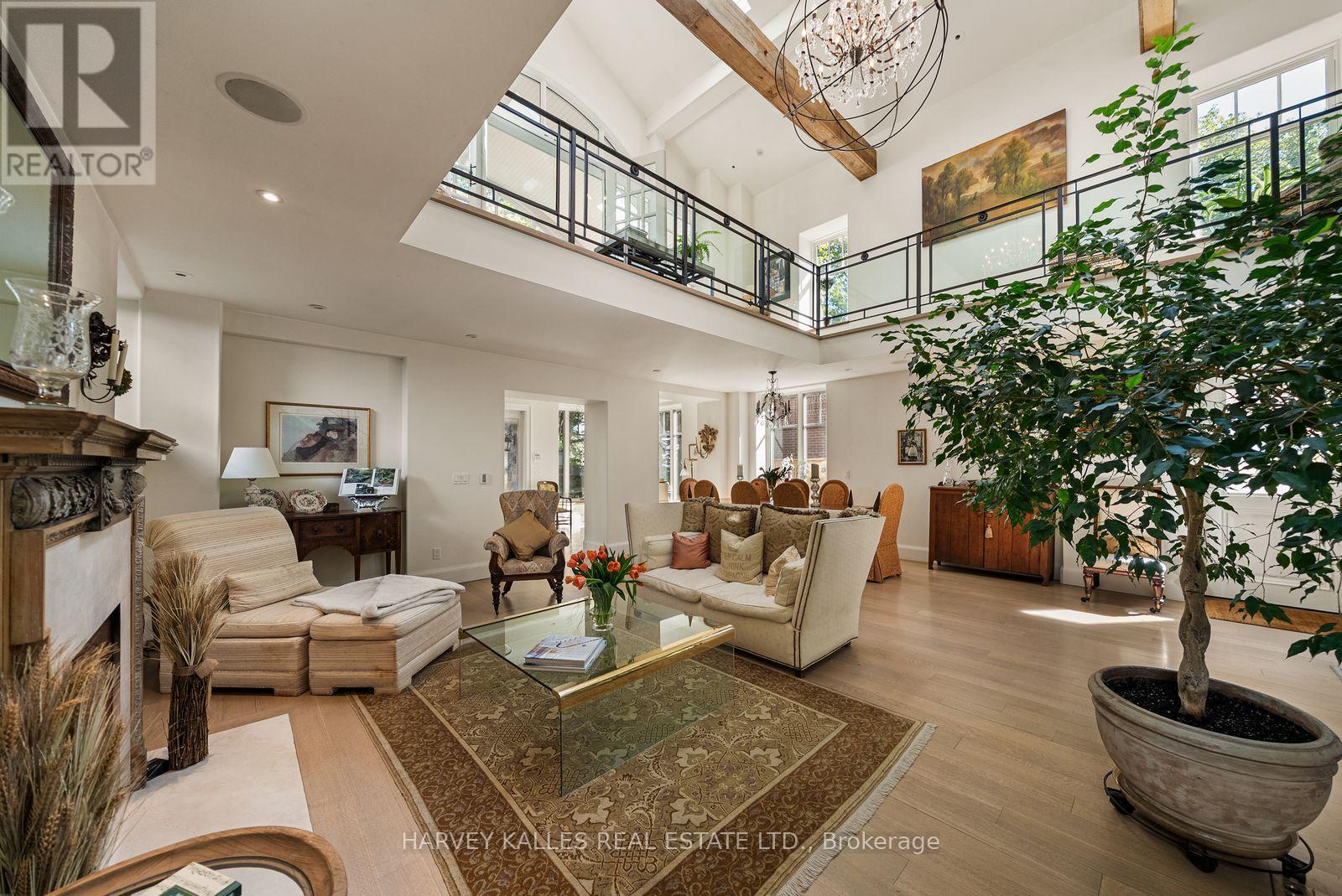 4 Neville Park Boulevard, Toronto, Ontario M4E 3P6 - Photo 4 - E13871354
