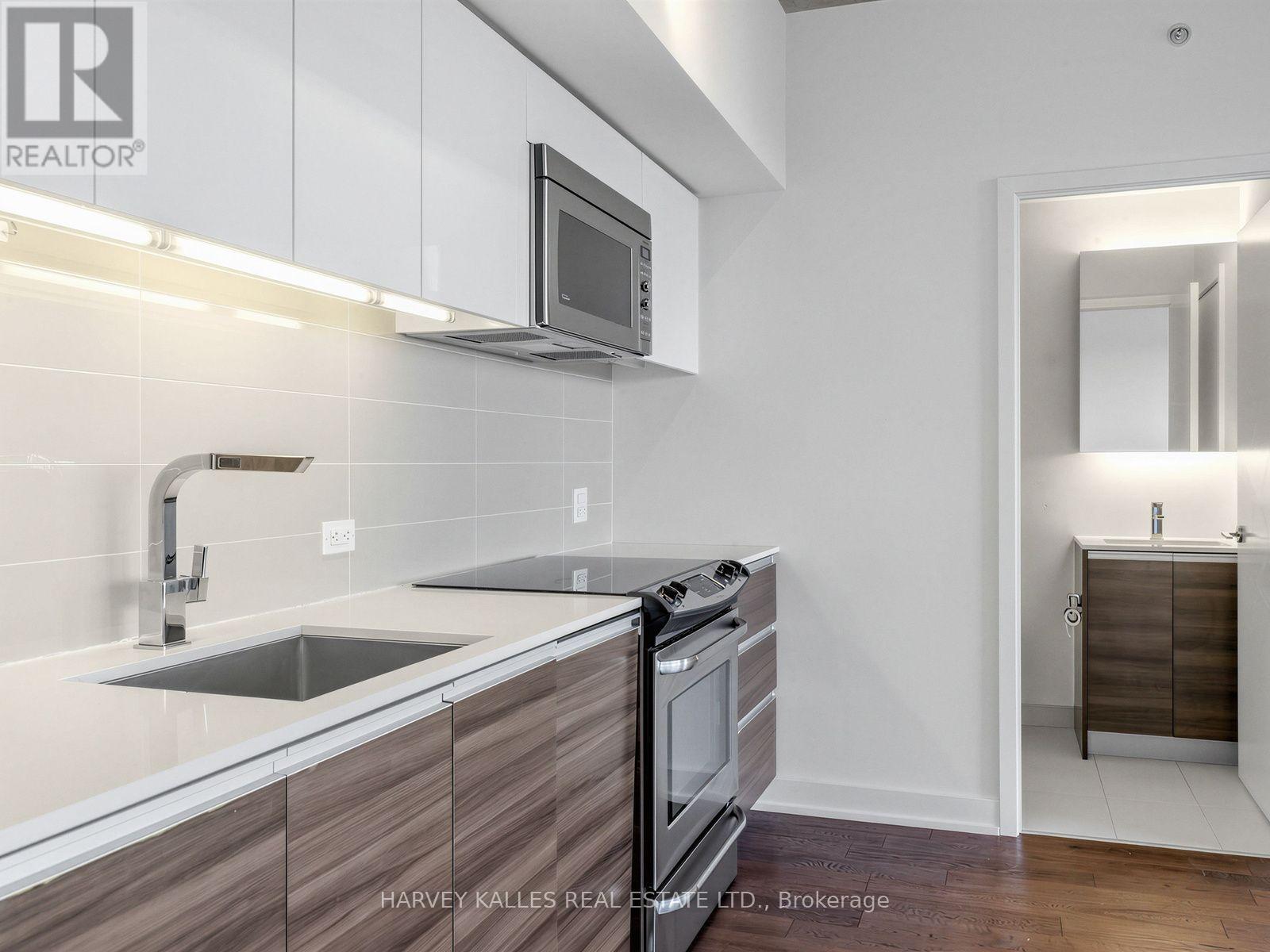 1114 - 1190 DUNDAS STREET E, Toronto, Ontario