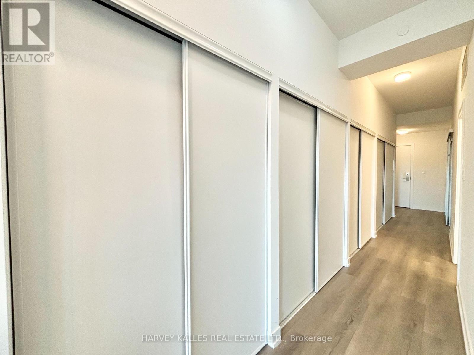 510 - 2433 Dufferin Street, Toronto, Ontario  M6E 0B4 - Photo 12 - W13874340