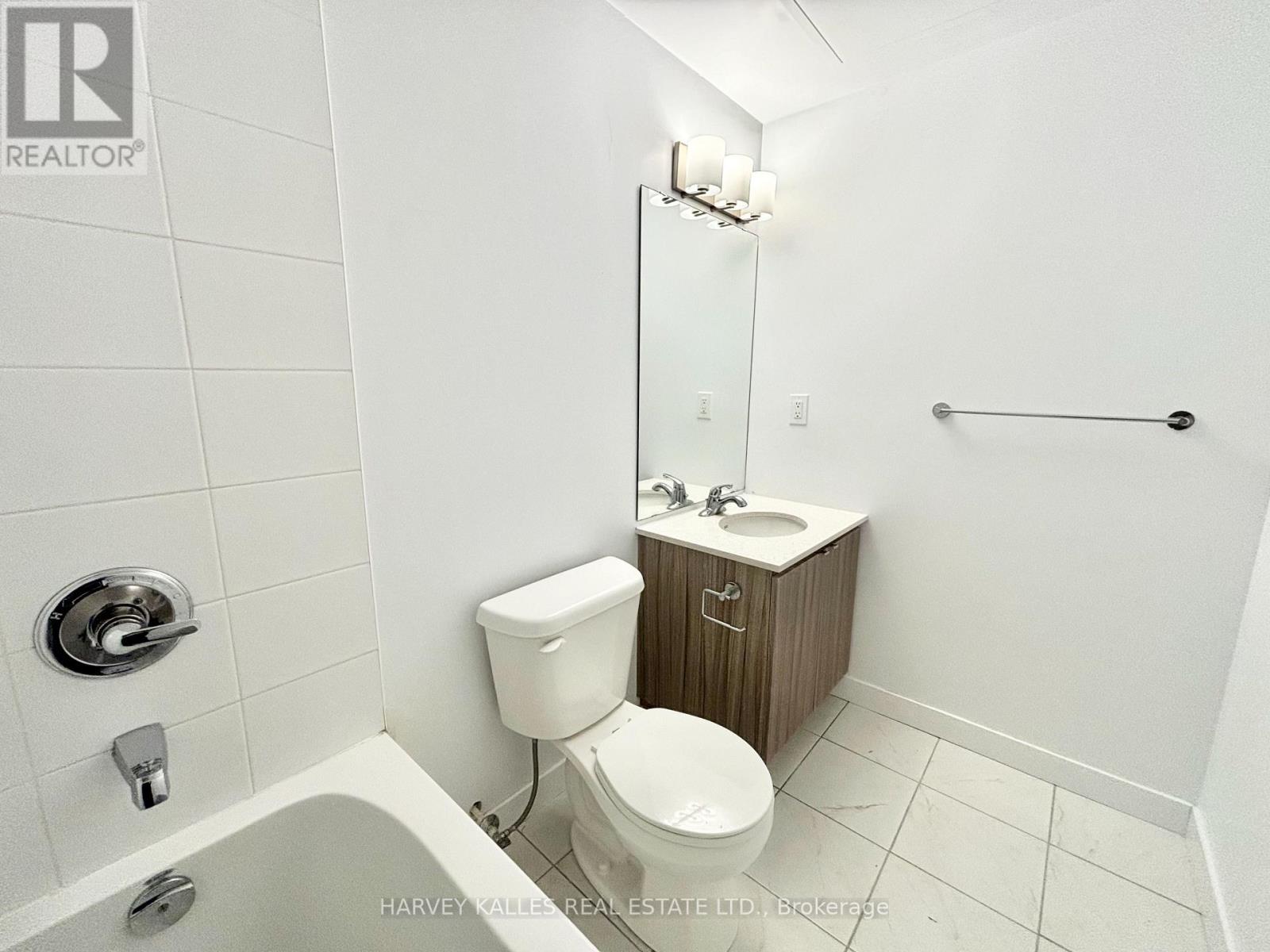 510 - 2433 Dufferin Street, Toronto, Ontario  M6E 0B4 - Photo 15 - W13874340