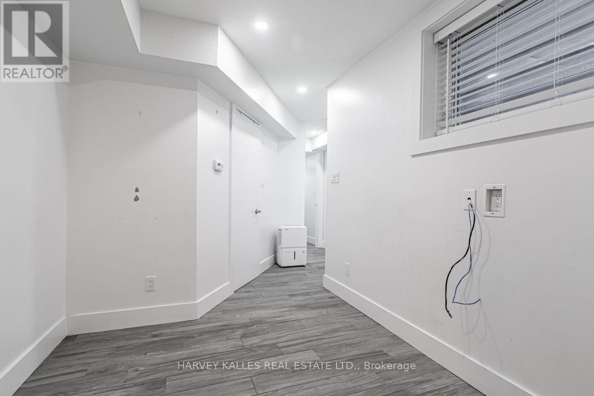 4 - 160 Lansdowne Avenue, Toronto, Ontario  M6K 2V9 - Photo 7 - W13874342