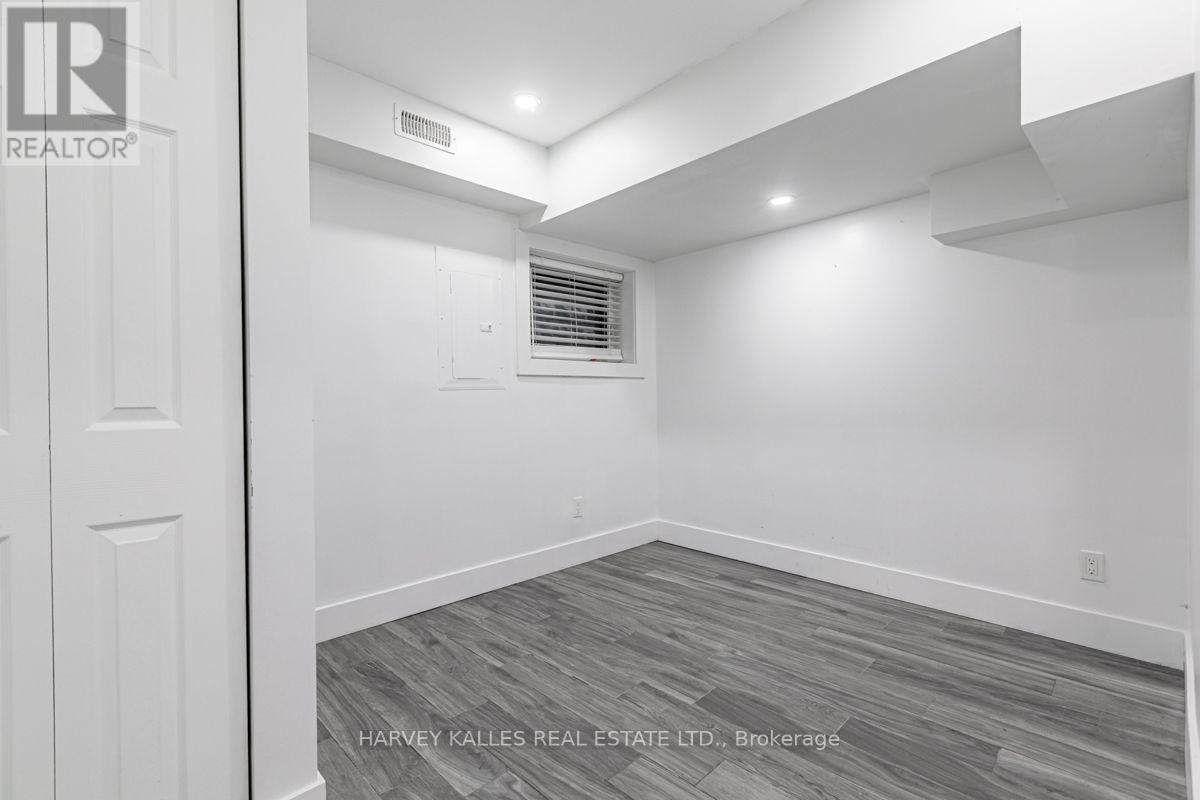 4 - 160 Lansdowne Avenue, Toronto, Ontario  M6K 2V9 - Photo 8 - W13874342