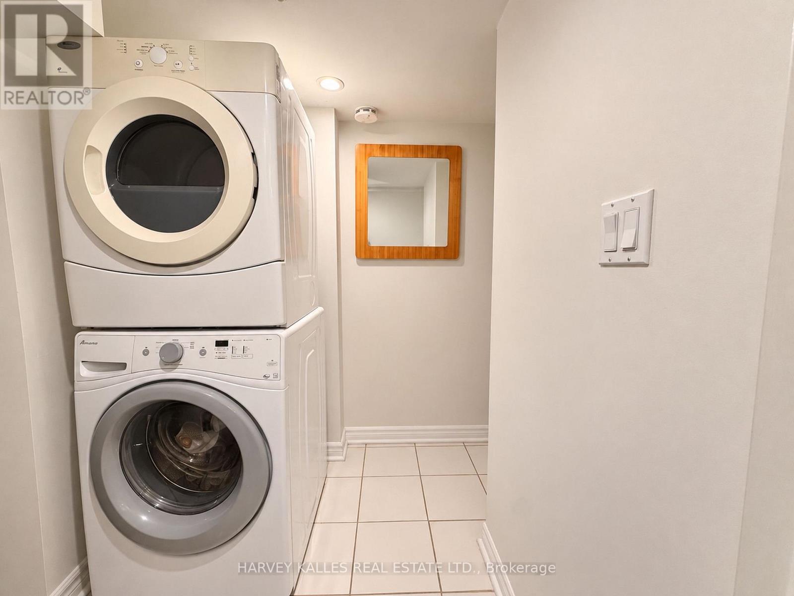 Lower - 183 Westmount Avenue, Toronto, Ontario M6E 3M6 - Photo 14 - C13878234