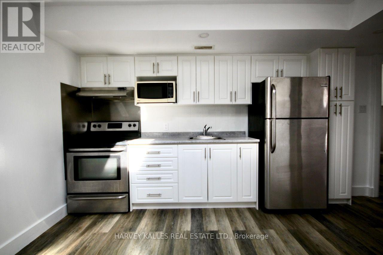 4 - 58 Rosemount Avenue, Toronto, Ontario M9N 3B3 - Photo 5 - W13880060