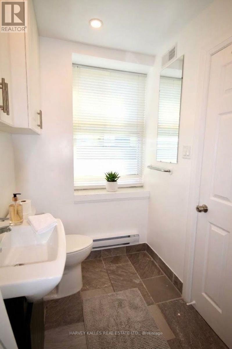 4 - 58 Rosemount Avenue, Toronto, Ontario M9N 3B3 - Photo 7 - W13880060