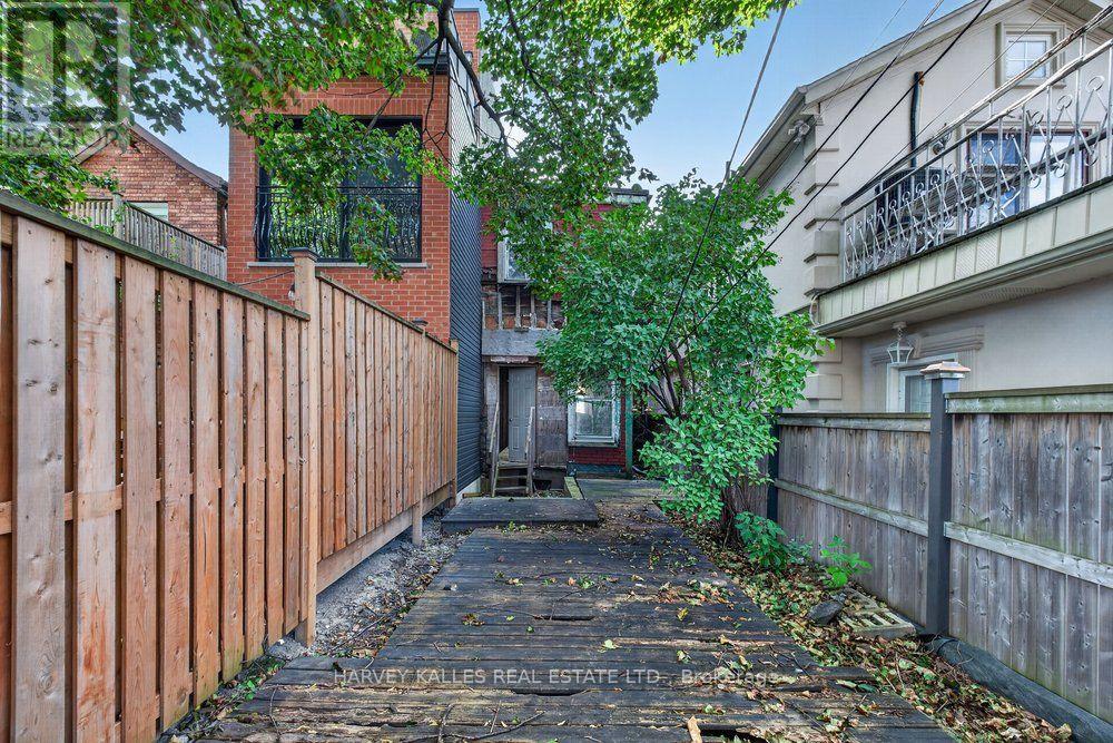 483 Roxton Road, Toronto, Ontario M6G 3R5 - Photo 22 - C13882638