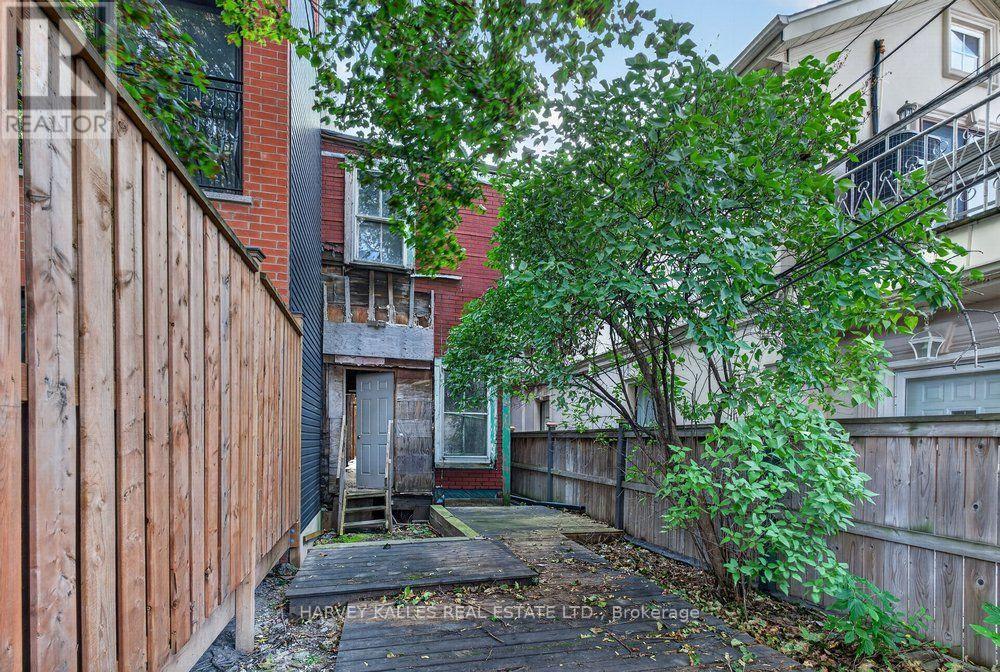 483 Roxton Road, Toronto, Ontario M6G 3R5 - Photo 23 - C13882638