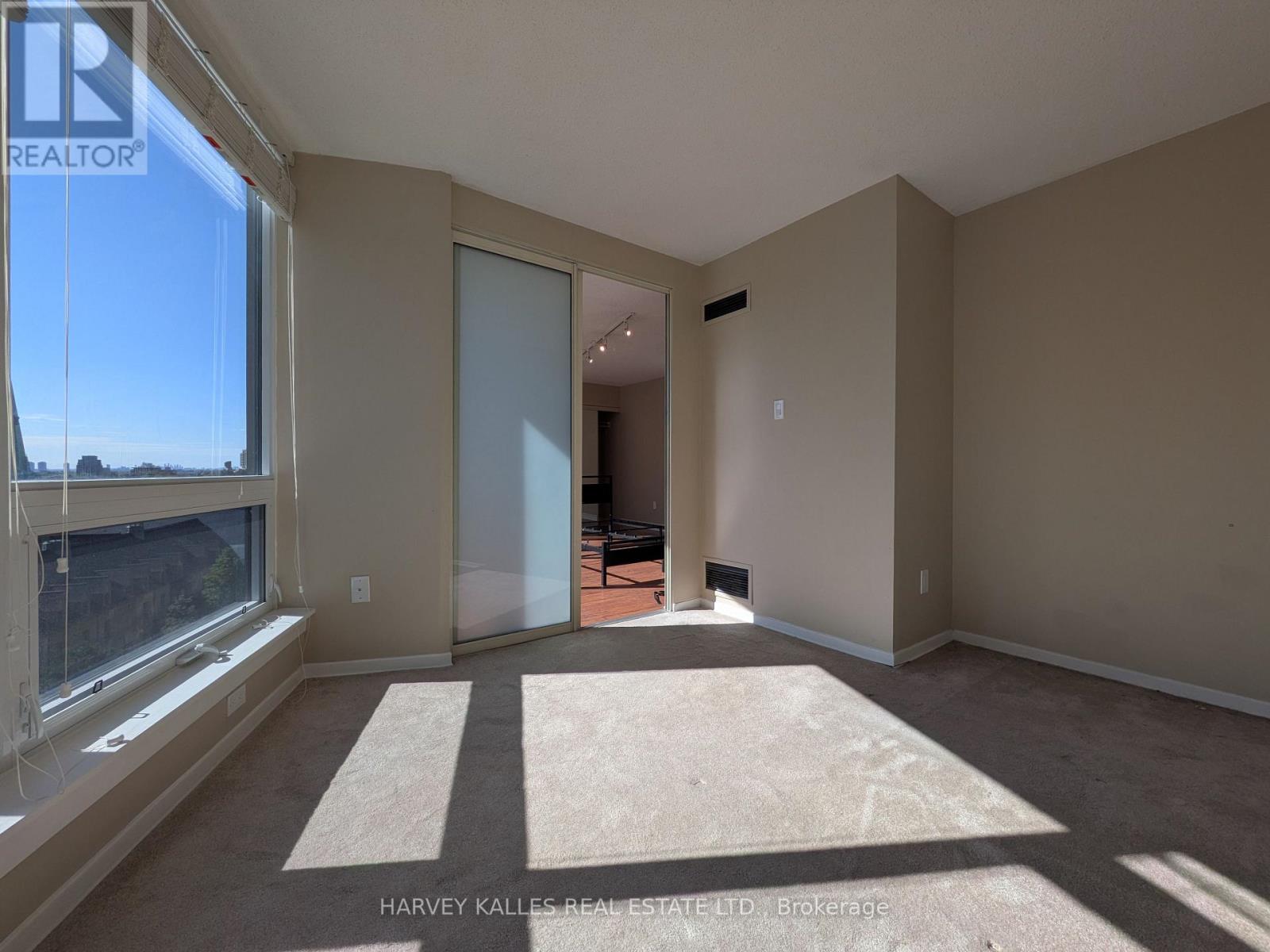 1010 - 1055 Bay Street, Toronto, Ontario  M5S 3A3 - Photo 12 - C13883526