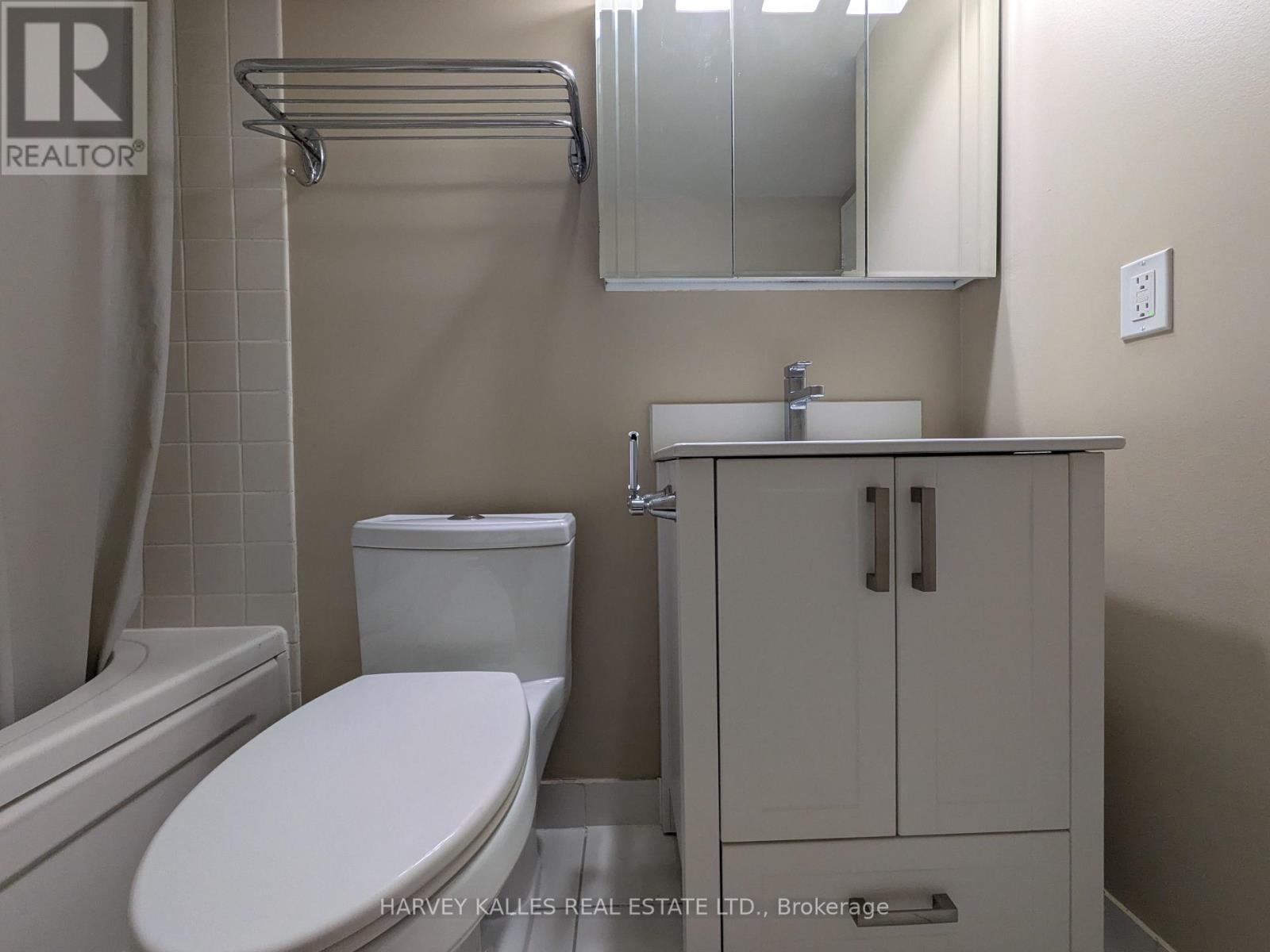 1010 - 1055 Bay Street, Toronto, Ontario  M5S 3A3 - Photo 15 - C13883526