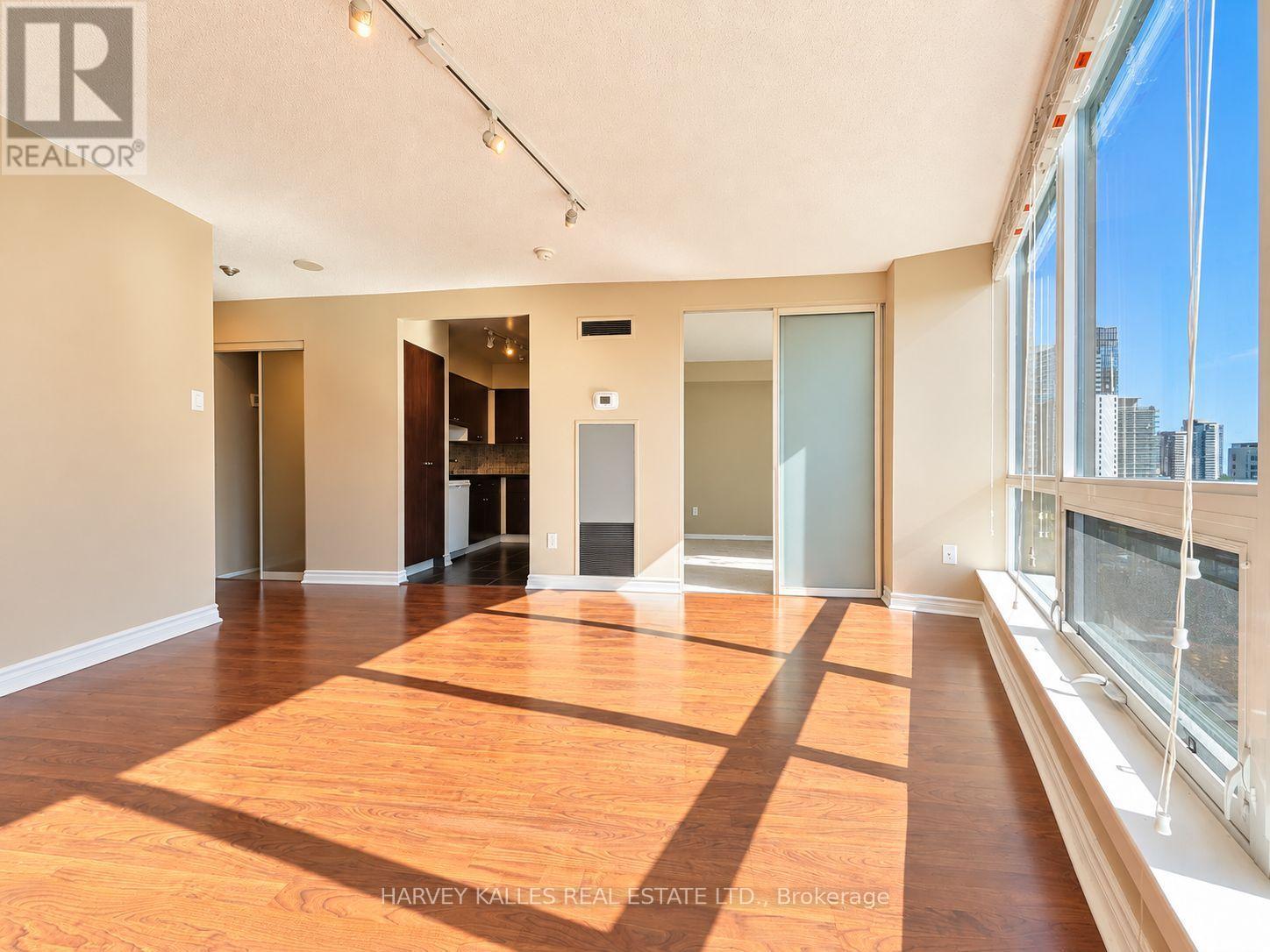 1010 - 1055 Bay Street, Toronto, Ontario  M5S 3A3 - Photo 4 - C13883526