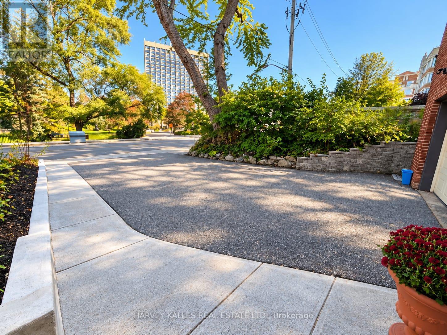 1b - 65 Old Mill Road, Toronto, Ontario M8X 1G9 - Photo 26 - W13883700