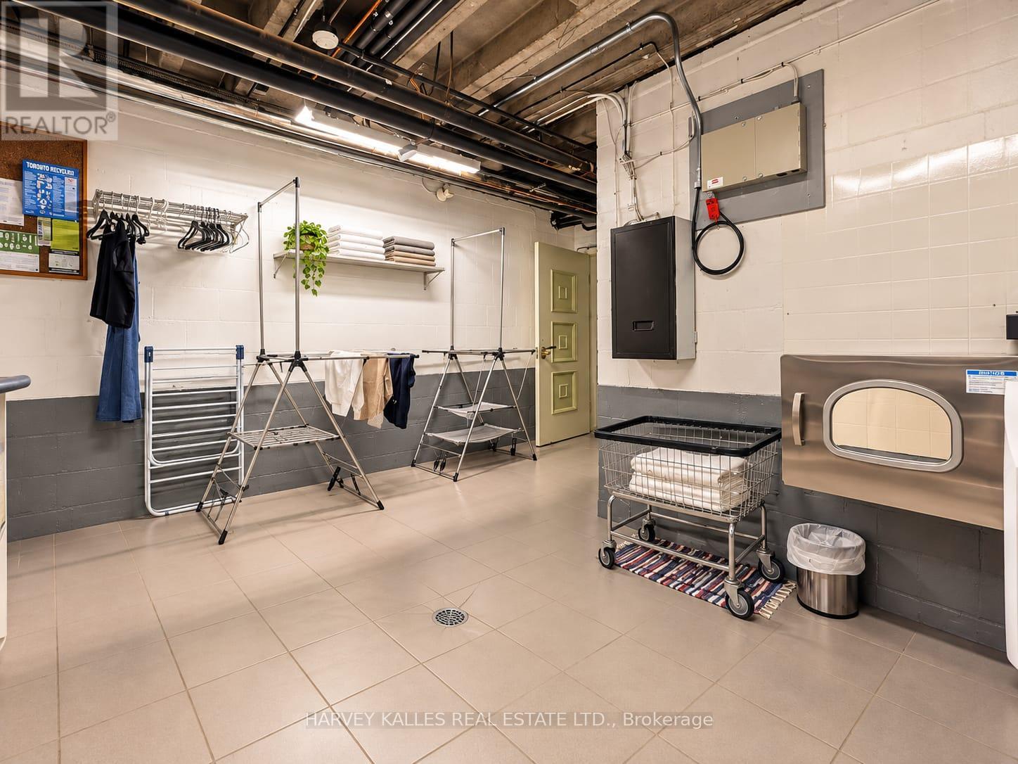 1b - 65 Old Mill Road, Toronto, Ontario M8X 1G9 - Photo 31 - W13883700