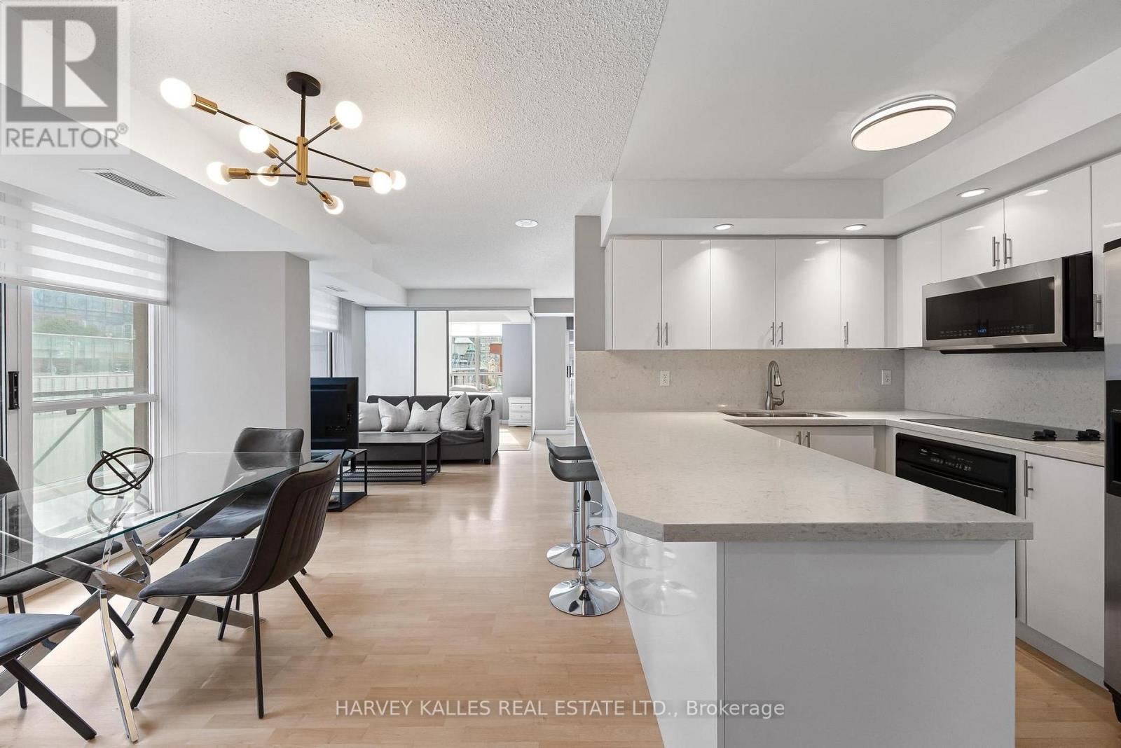 515 - 140 Simcoe Street, Toronto, Ontario M5H 4E9 - Photo 11 - C13885426
