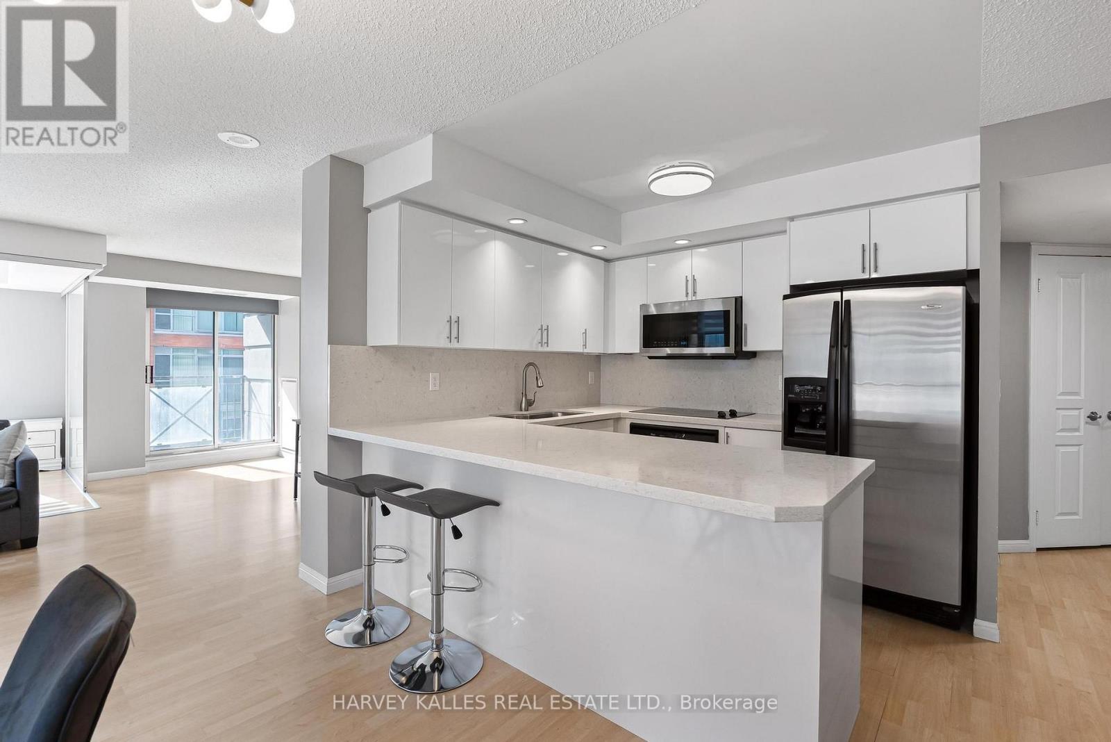 515 - 140 Simcoe Street, Toronto, Ontario M5H 4E9 - Photo 12 - C13885426