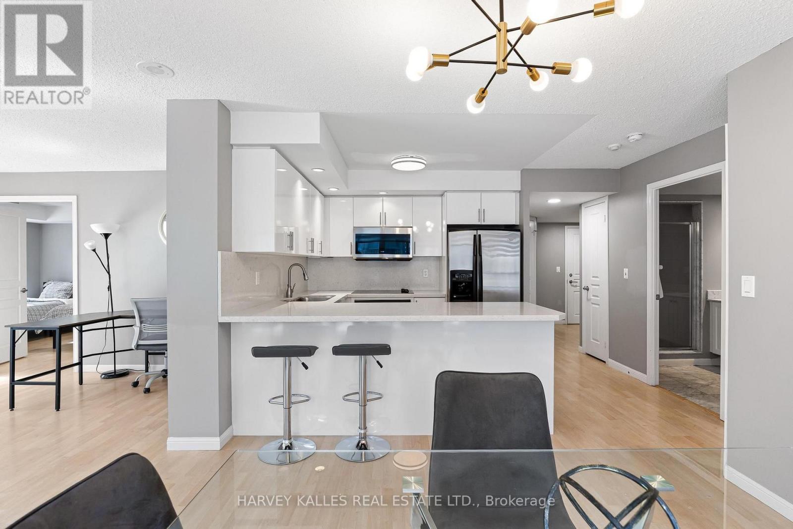 515 - 140 Simcoe Street, Toronto, Ontario M5H 4E9 - Photo 13 - C13885426