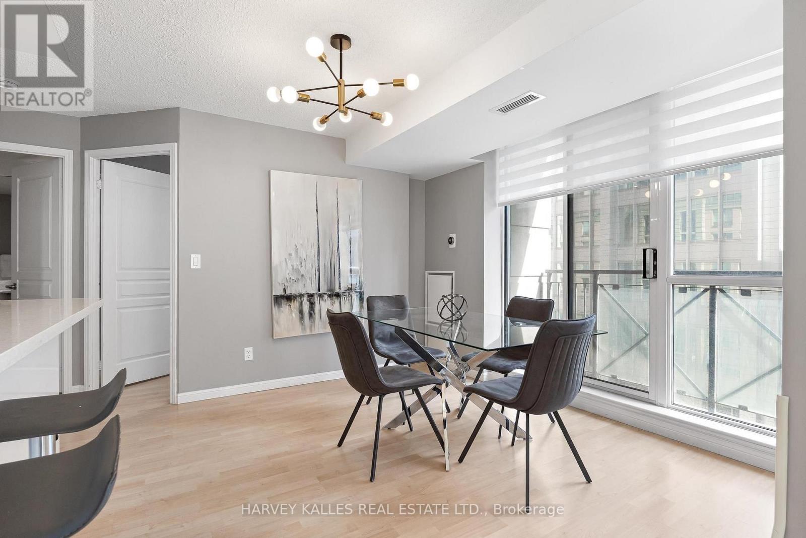 515 - 140 Simcoe Street, Toronto, Ontario M5H 4E9 - Photo 14 - C13885426