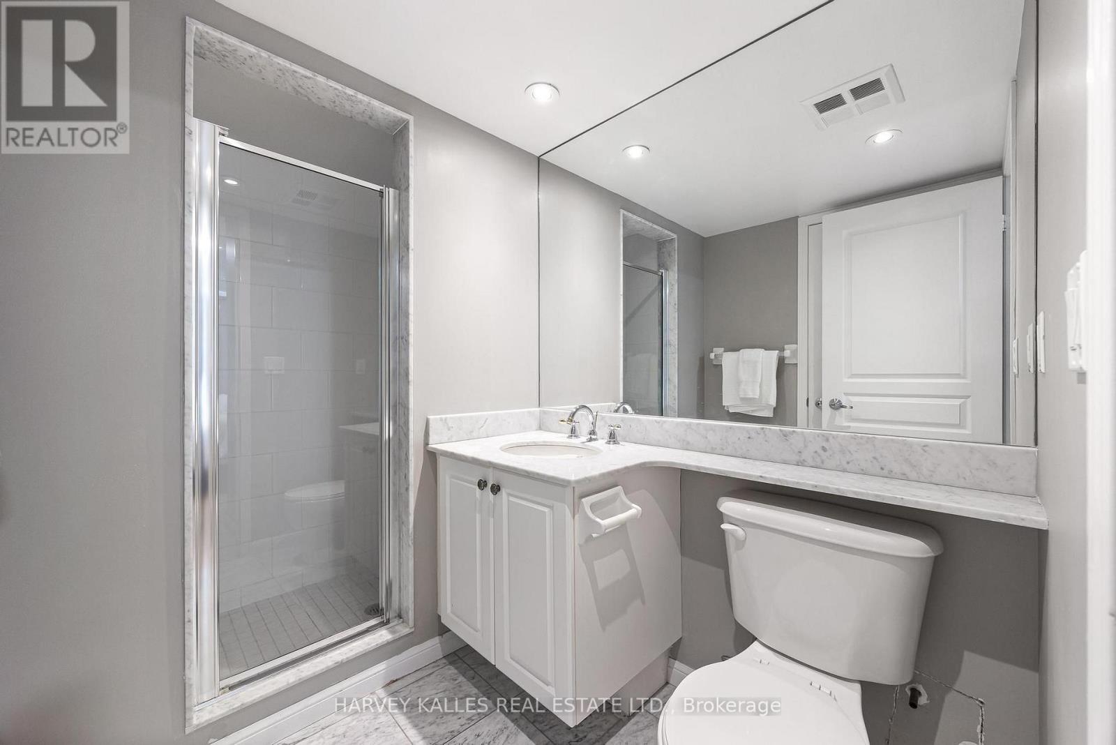 515 - 140 Simcoe Street, Toronto, Ontario M5H 4E9 - Photo 23 - C13885426