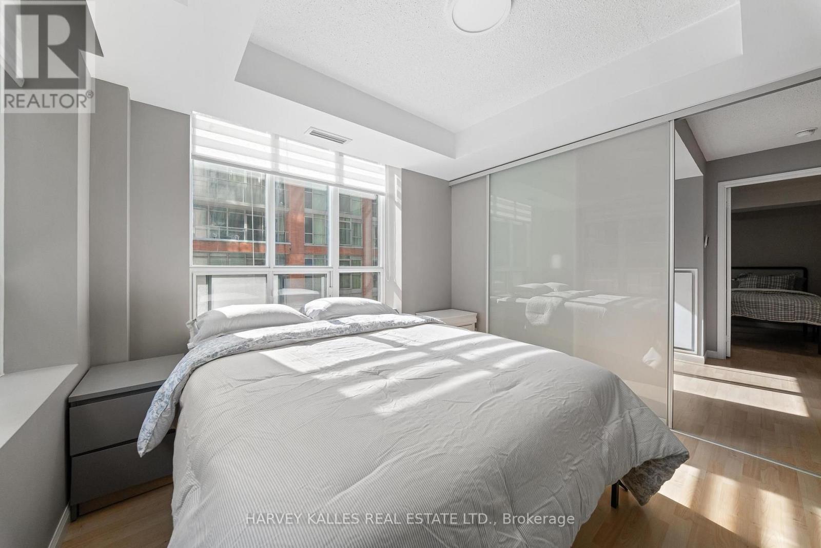 515 - 140 Simcoe Street, Toronto, Ontario M5H 4E9 - Photo 25 - C13885426
