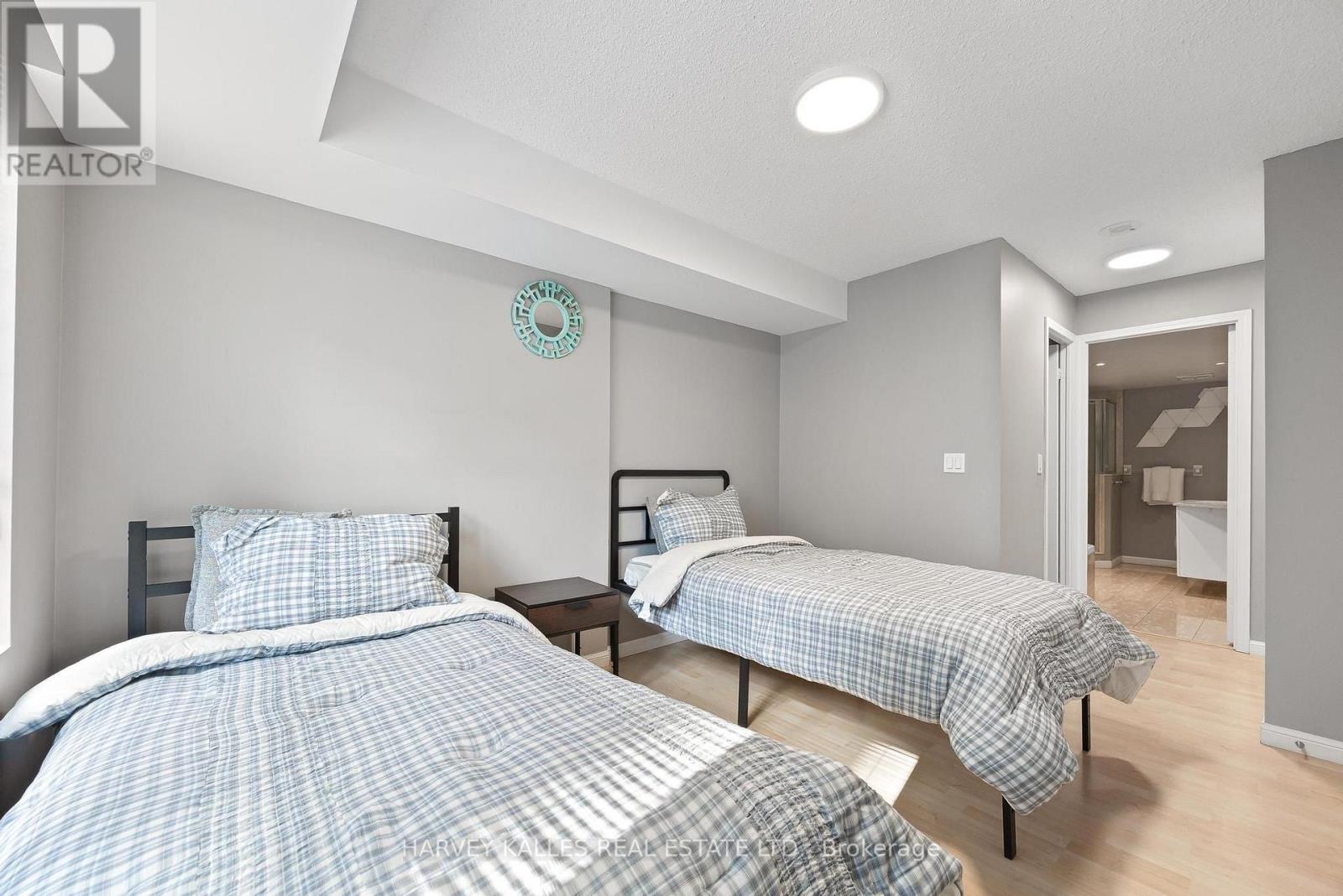 515 - 140 Simcoe Street, Toronto, Ontario M5H 4E9 - Photo 28 - C13885426
