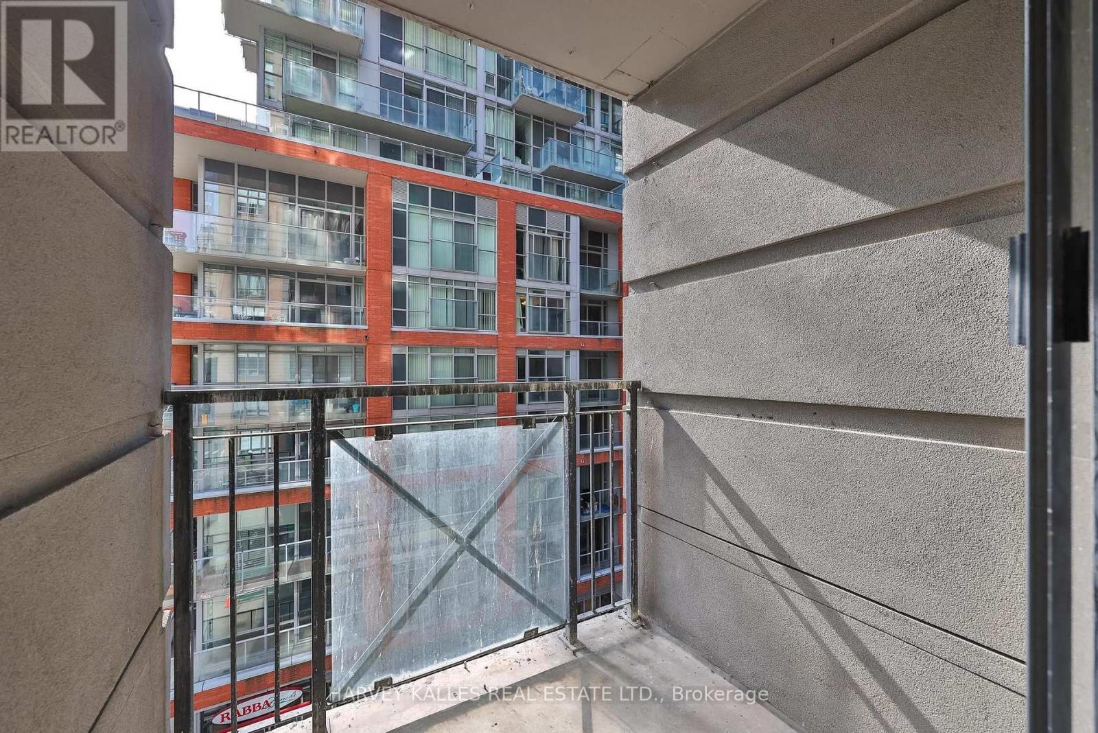 515 - 140 Simcoe Street, Toronto, Ontario M5H 4E9 - Photo 34 - C13885426