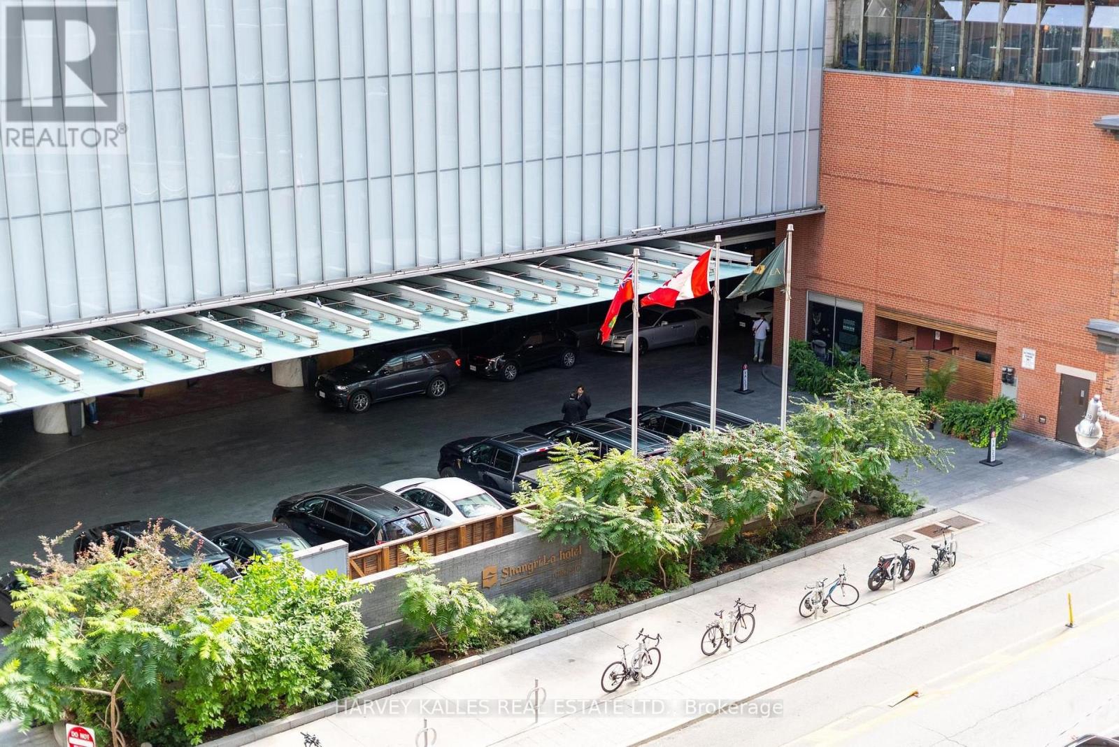 515 - 140 Simcoe Street, Toronto, Ontario M5H 4E9 - Photo 37 - C13885426