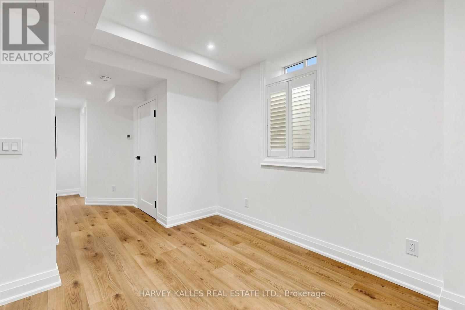Lower - 7 Tullis Drive, Toronto, Ontario  M4S 2E2 - Photo 16 - C13885968