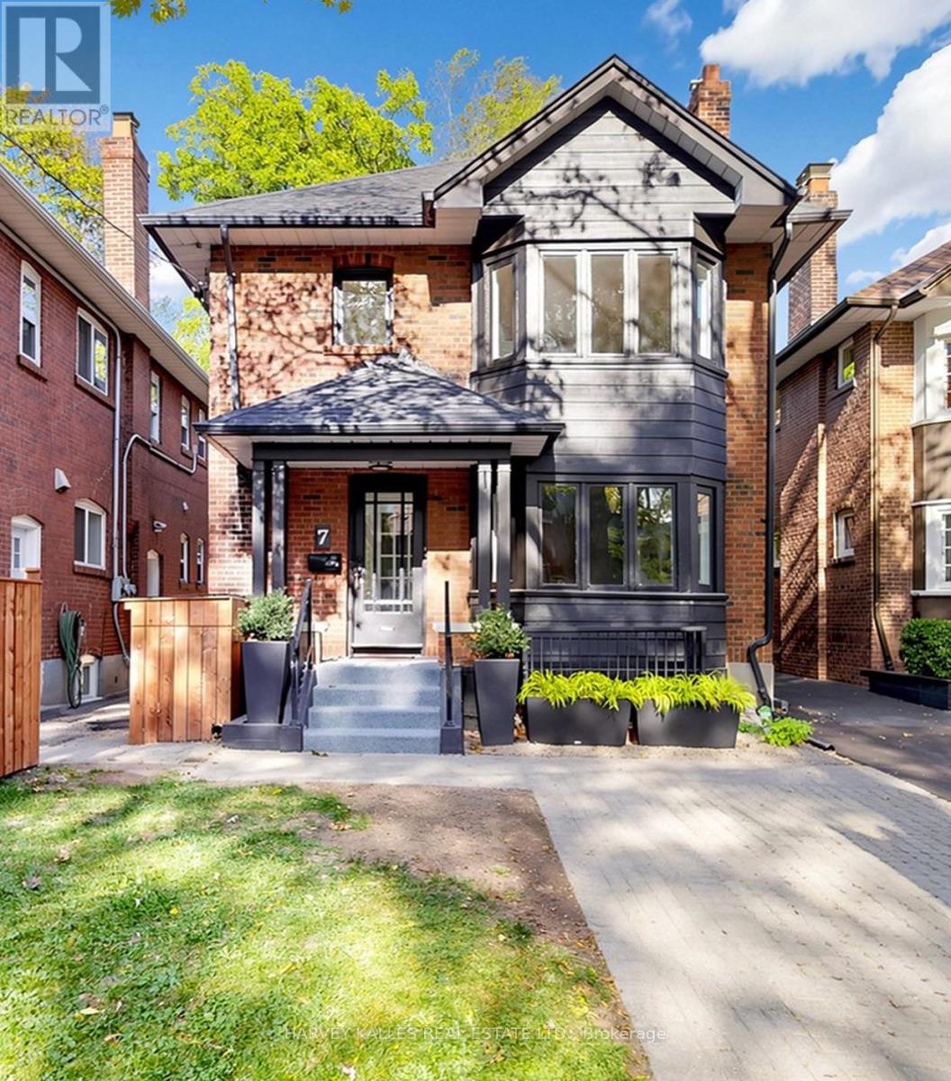 Lower - 7 Tullis Drive, Toronto, Ontario  M4S 2E2 - Photo 2 - C13885968