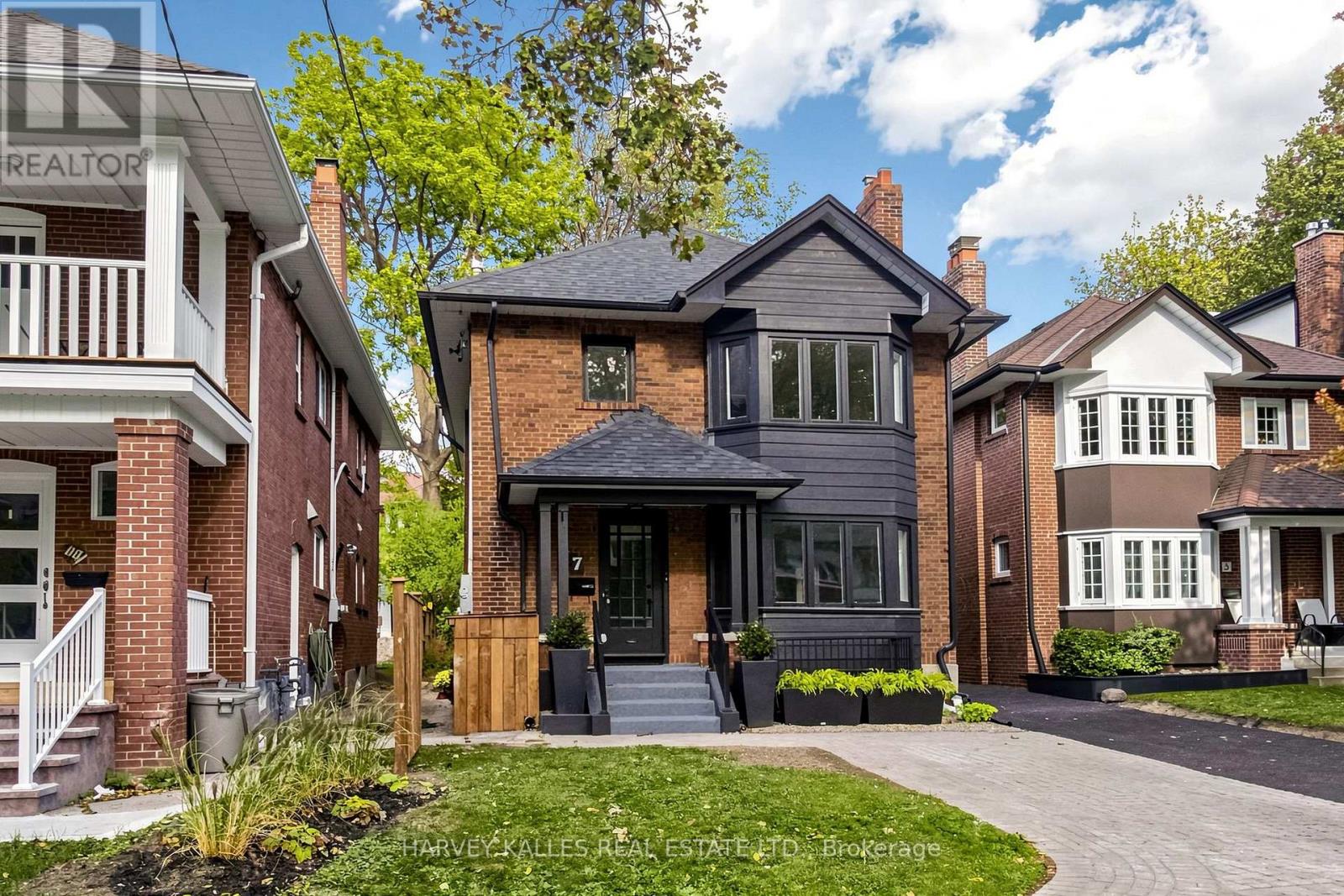 Lower - 7 Tullis Drive, Toronto, Ontario  M4S 2E2 - Photo 3 - C13885968