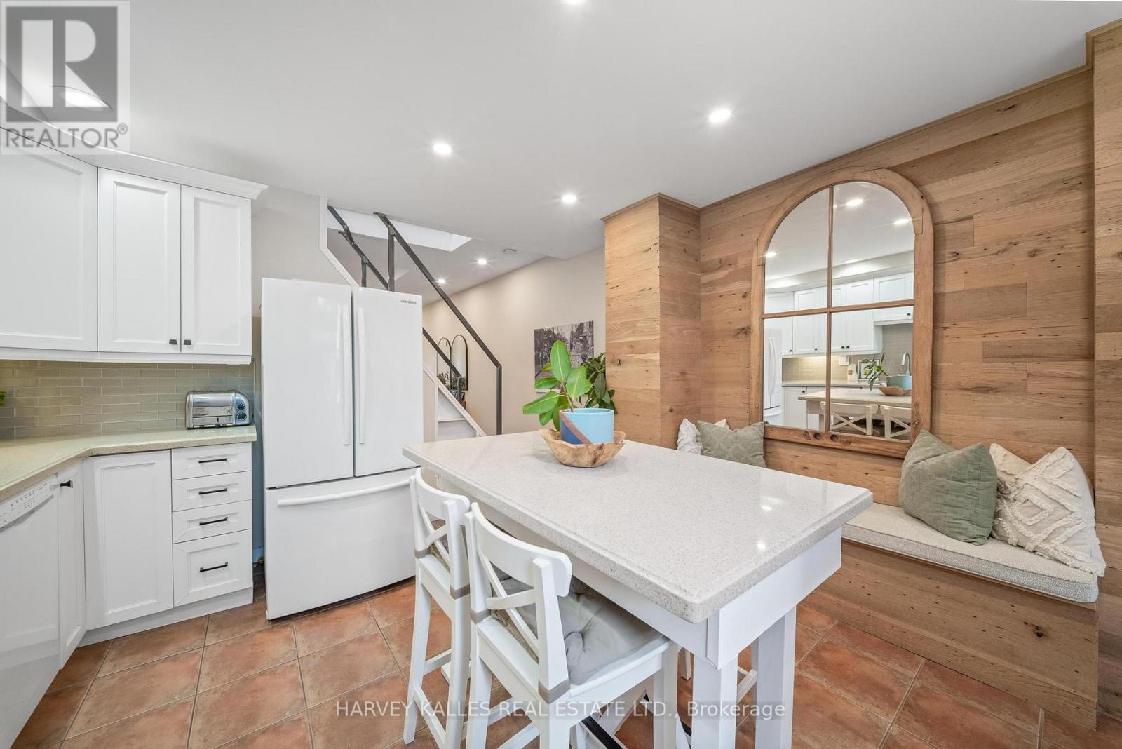 495 Roxton Road, Toronto, Ontario M6G 3R5 - Photo 12 - C13886498