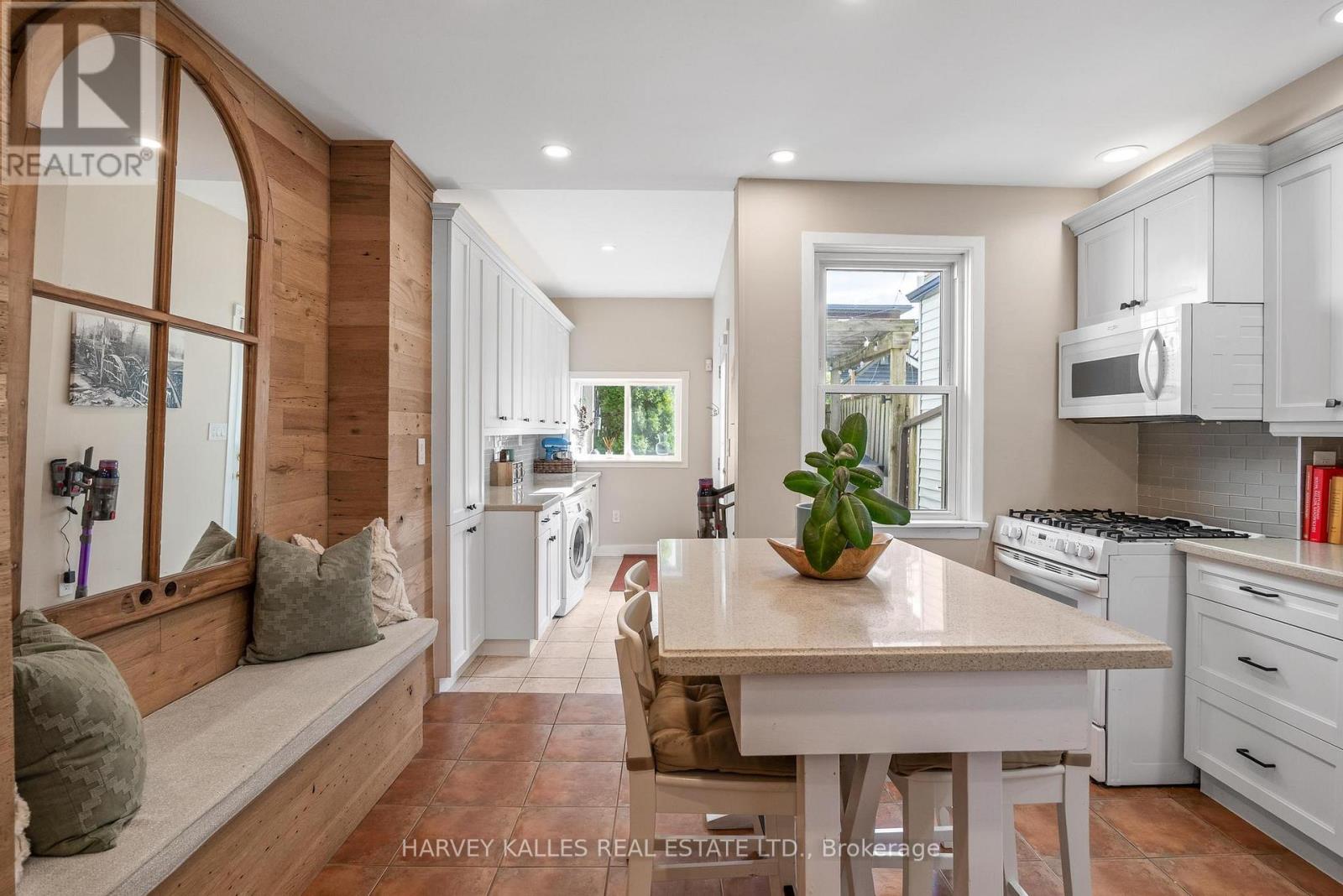 495 Roxton Road, Toronto, Ontario M6G 3R5 - Photo 15 - C13886498