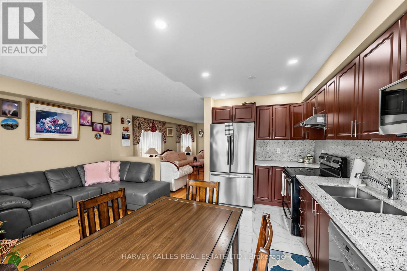39 Ridgefield Court, Brampton, Ontario  L6P 1B4 - Photo 12 - W14003622
