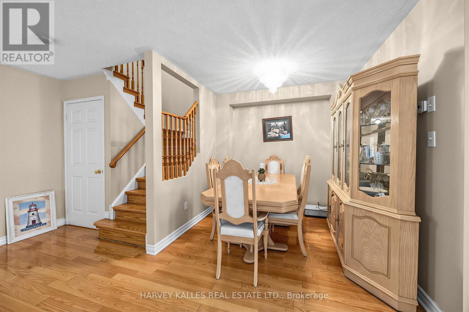 39 Ridgefield Court, Brampton, Ontario  L6P 1B4 - Photo 8 - W14003622