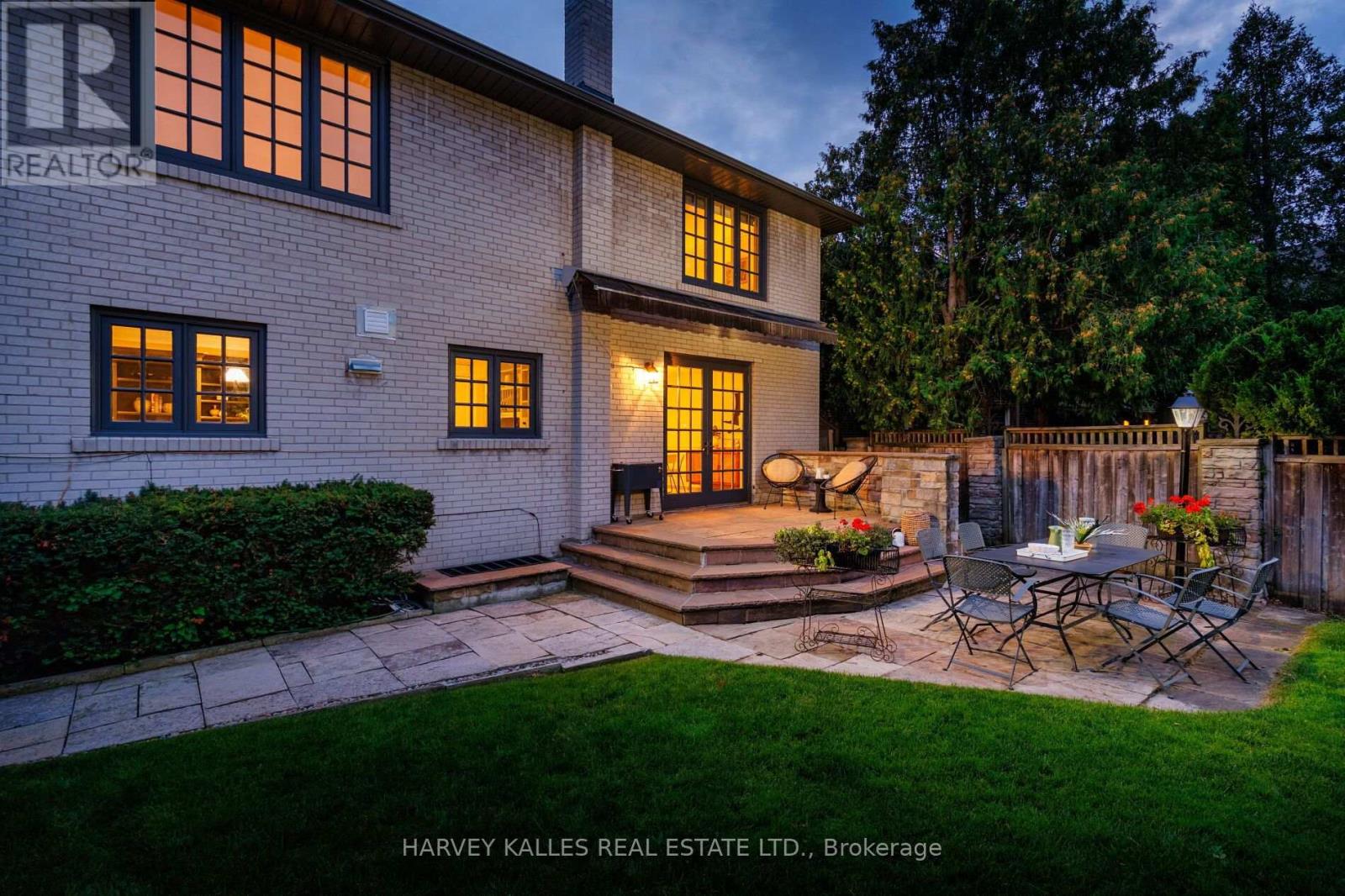 15 Moorehill Drive, Toronto, Ontario M4G 1A3 - Photo 44 - C14010858