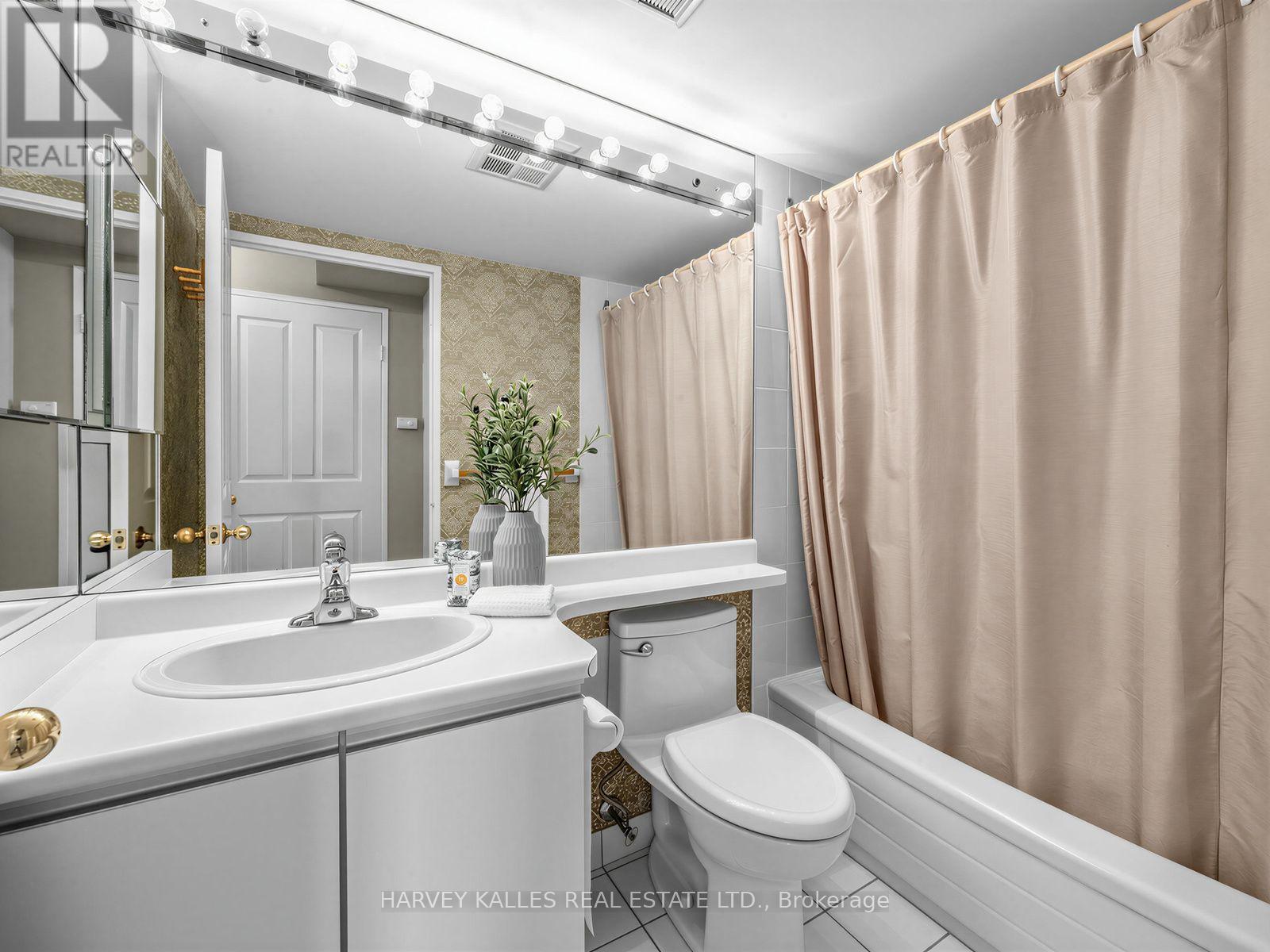 707 - 120 Promenade Circle, Vaughan, Ontario L4J 7W9 - Photo 27 - N14010464