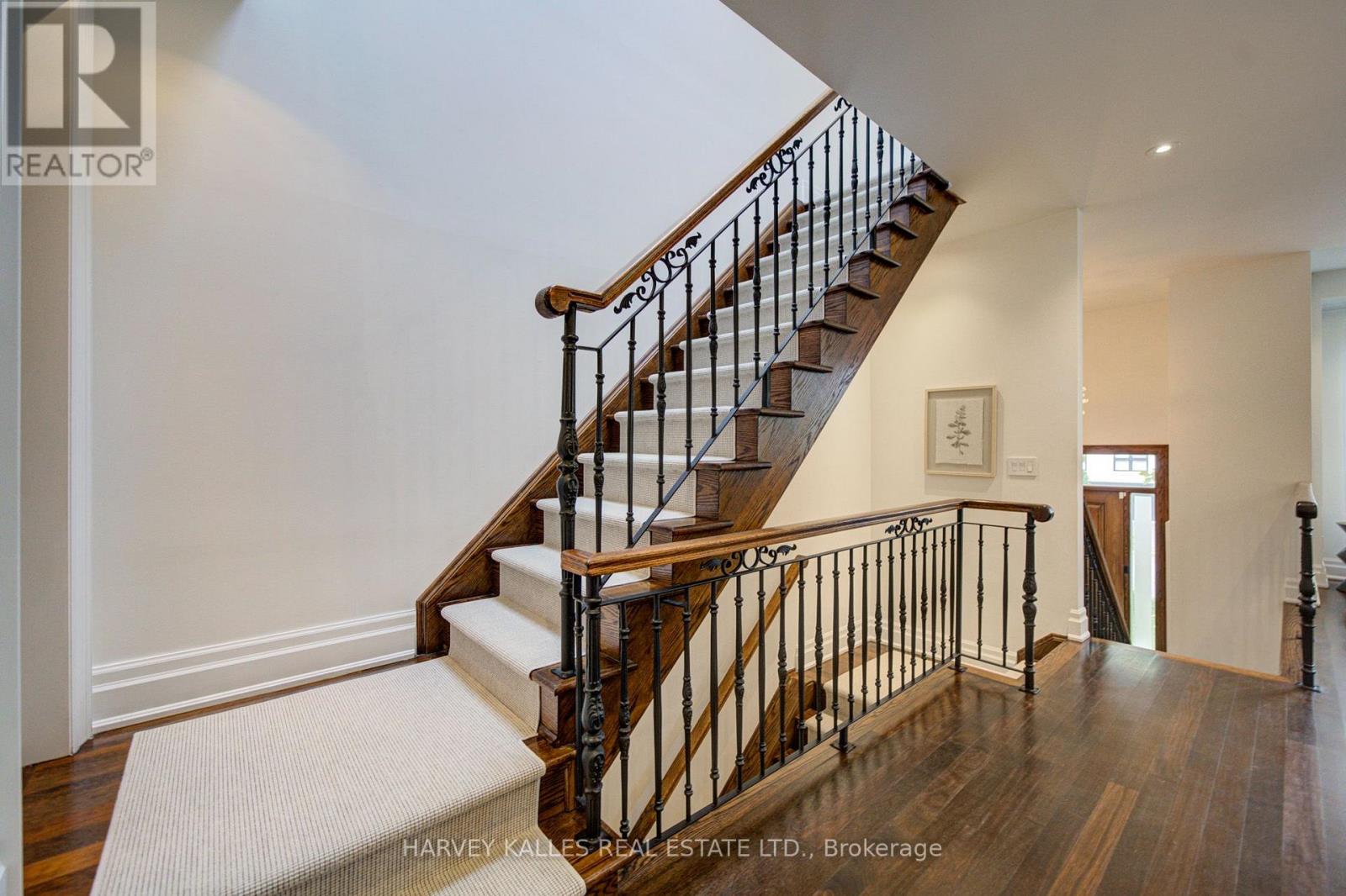 328 Douglas Avenue, Toronto, Ontario M5M 1H1 - Photo 21 - C14020896