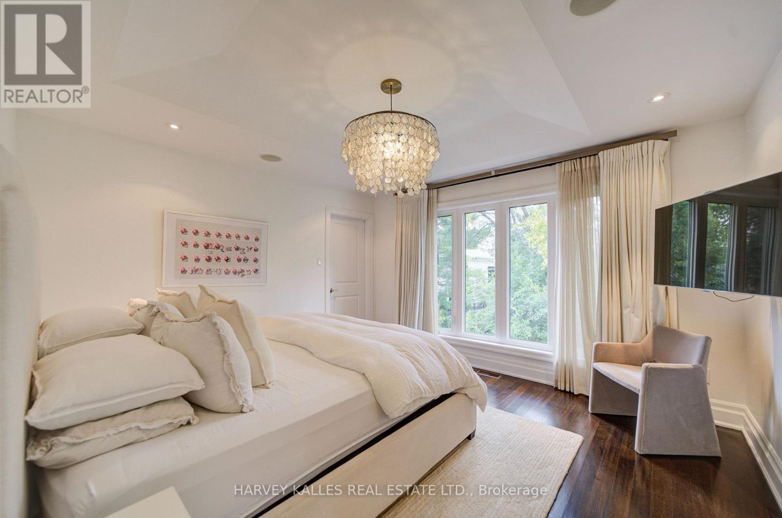 328 Douglas Avenue, Toronto, Ontario M5M 1H1 - Photo 23 - C14020896
