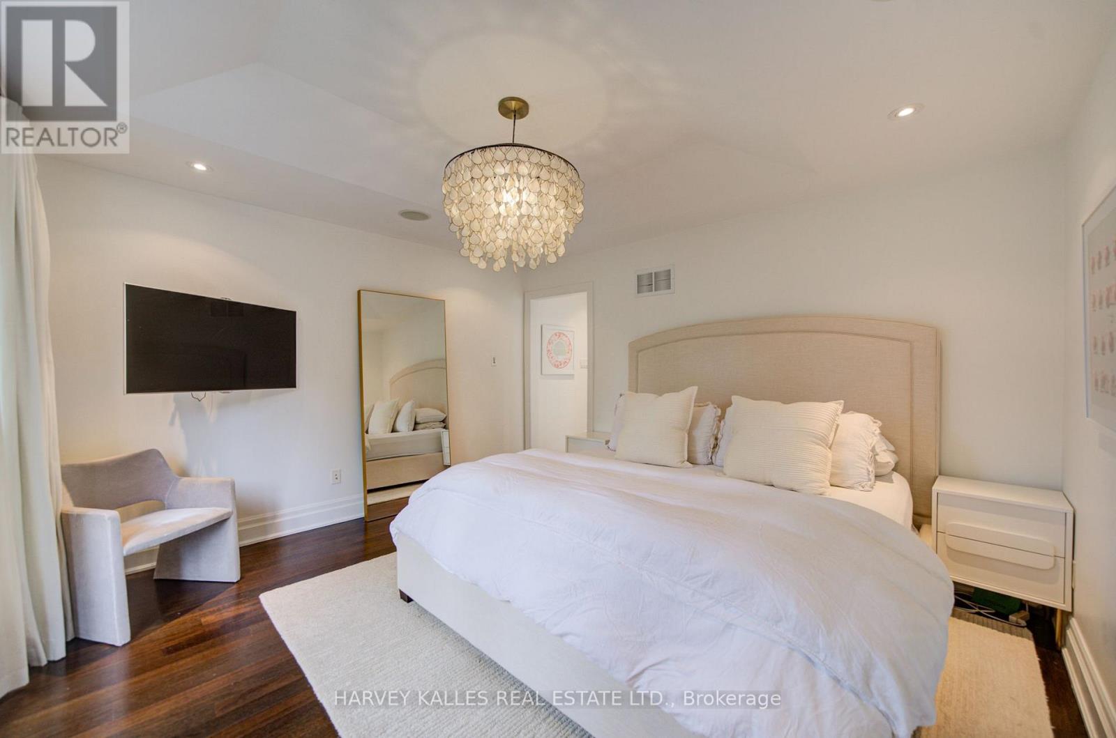 328 Douglas Avenue, Toronto, Ontario M5M 1H1 - Photo 24 - C14020896