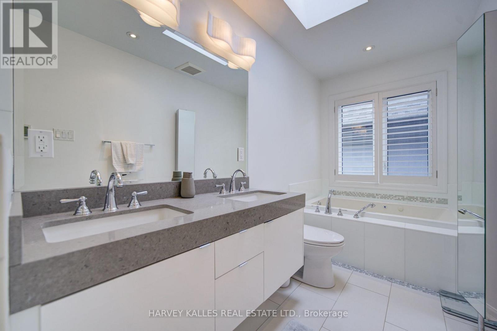 328 Douglas Avenue, Toronto, Ontario M5M 1H1 - Photo 26 - C14020896