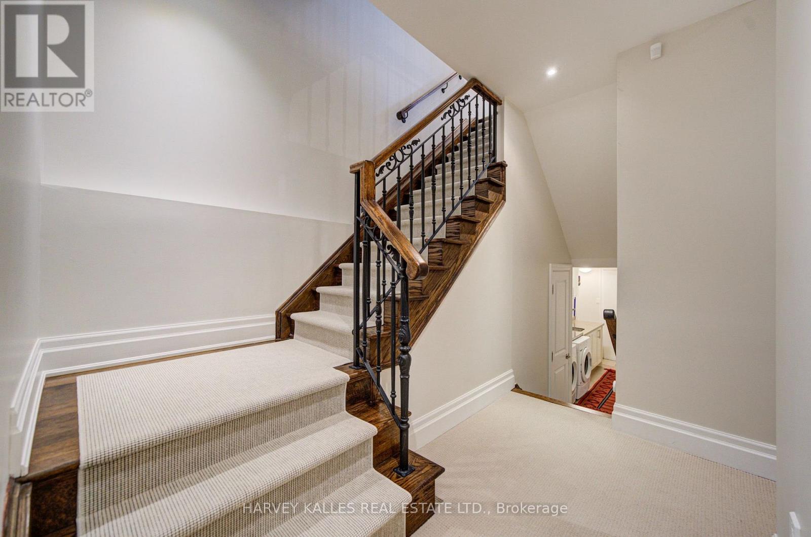 328 Douglas Avenue, Toronto, Ontario M5M 1H1 - Photo 35 - C14020896
