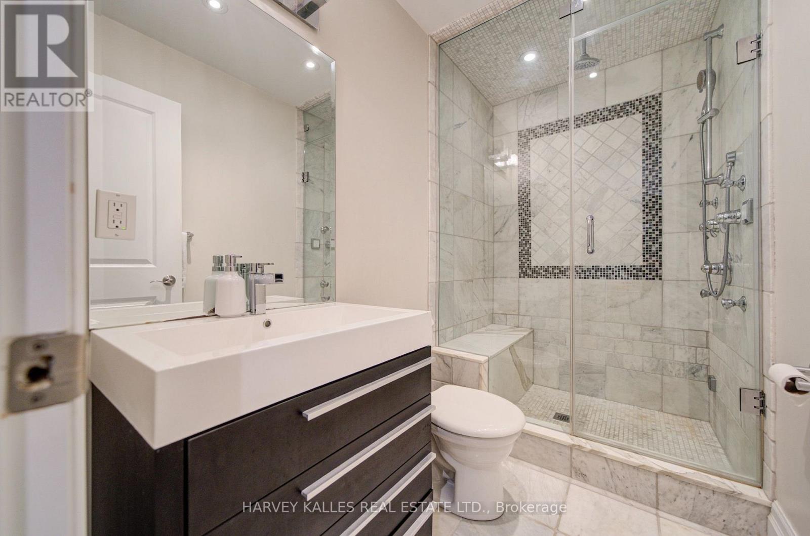 328 Douglas Avenue, Toronto, Ontario M5M 1H1 - Photo 39 - C14020896