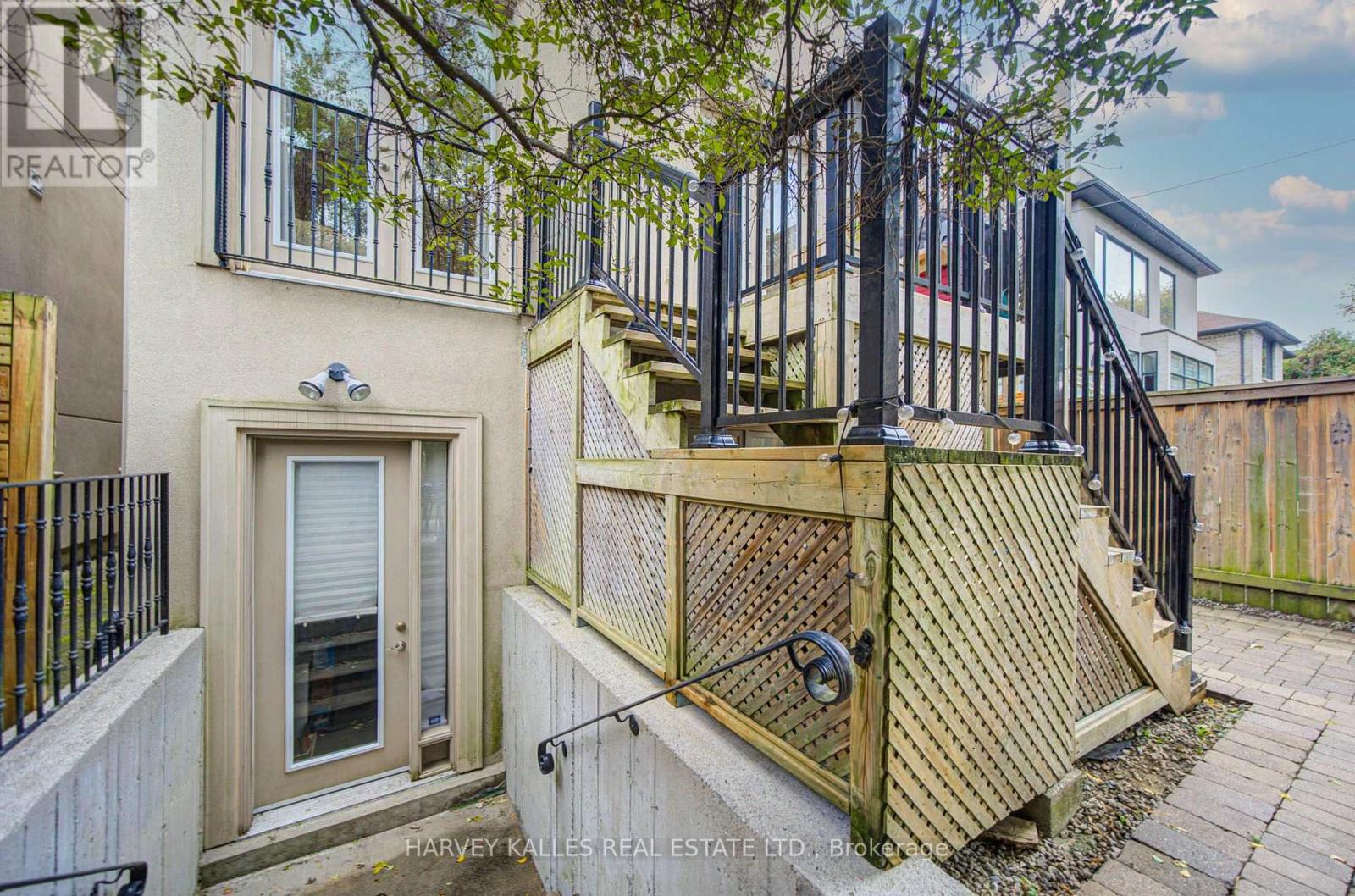 328 Douglas Avenue, Toronto, Ontario M5M 1H1 - Photo 45 - C14020896
