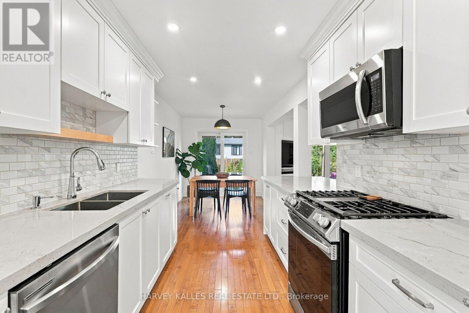 4181 Stonemason Crescent, Mississauga, Ontario  L5L 2Z6 - Photo 8 - W14032120